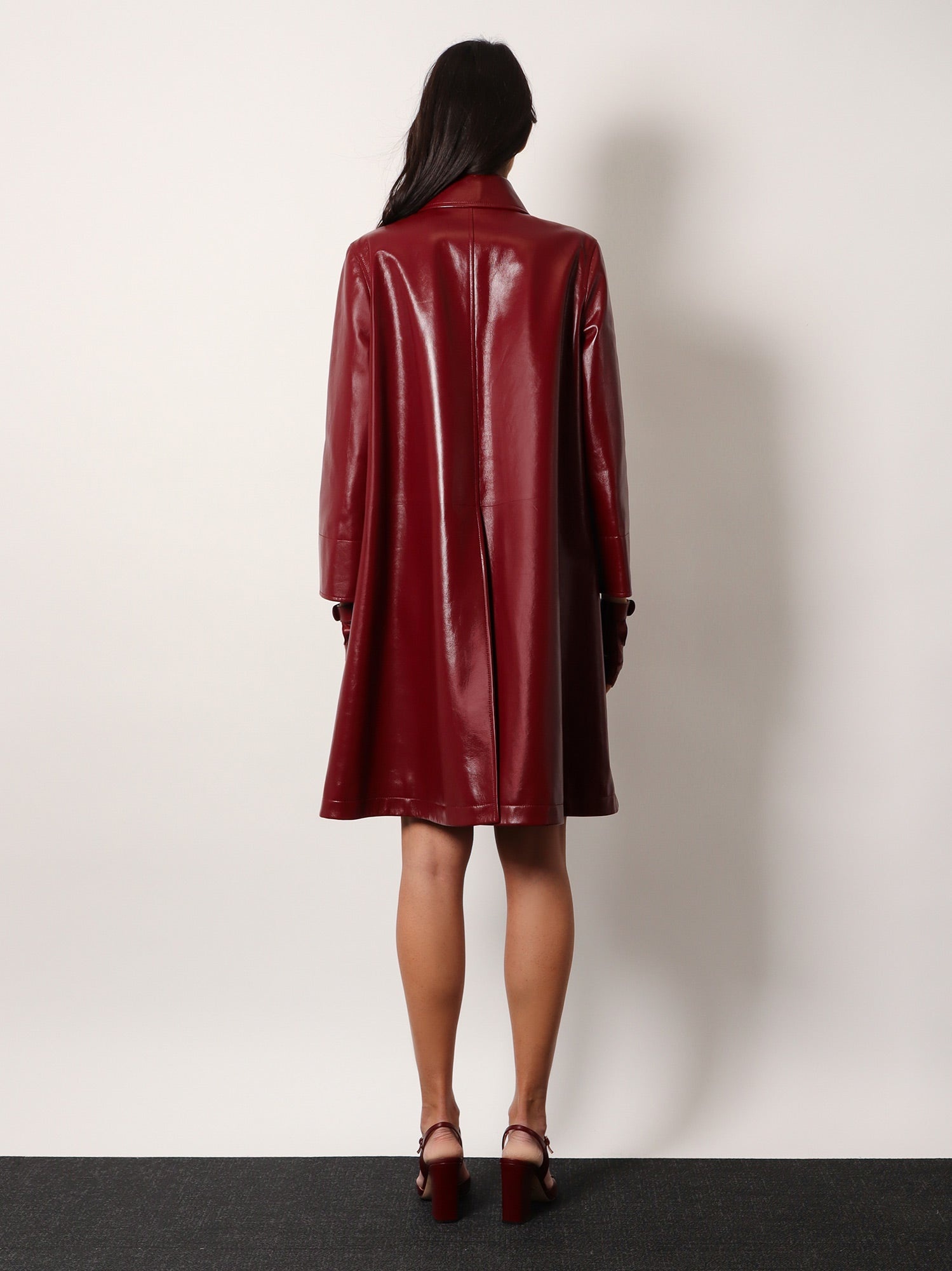 GUCCI Double-breasted leather coat | worldclassfashion