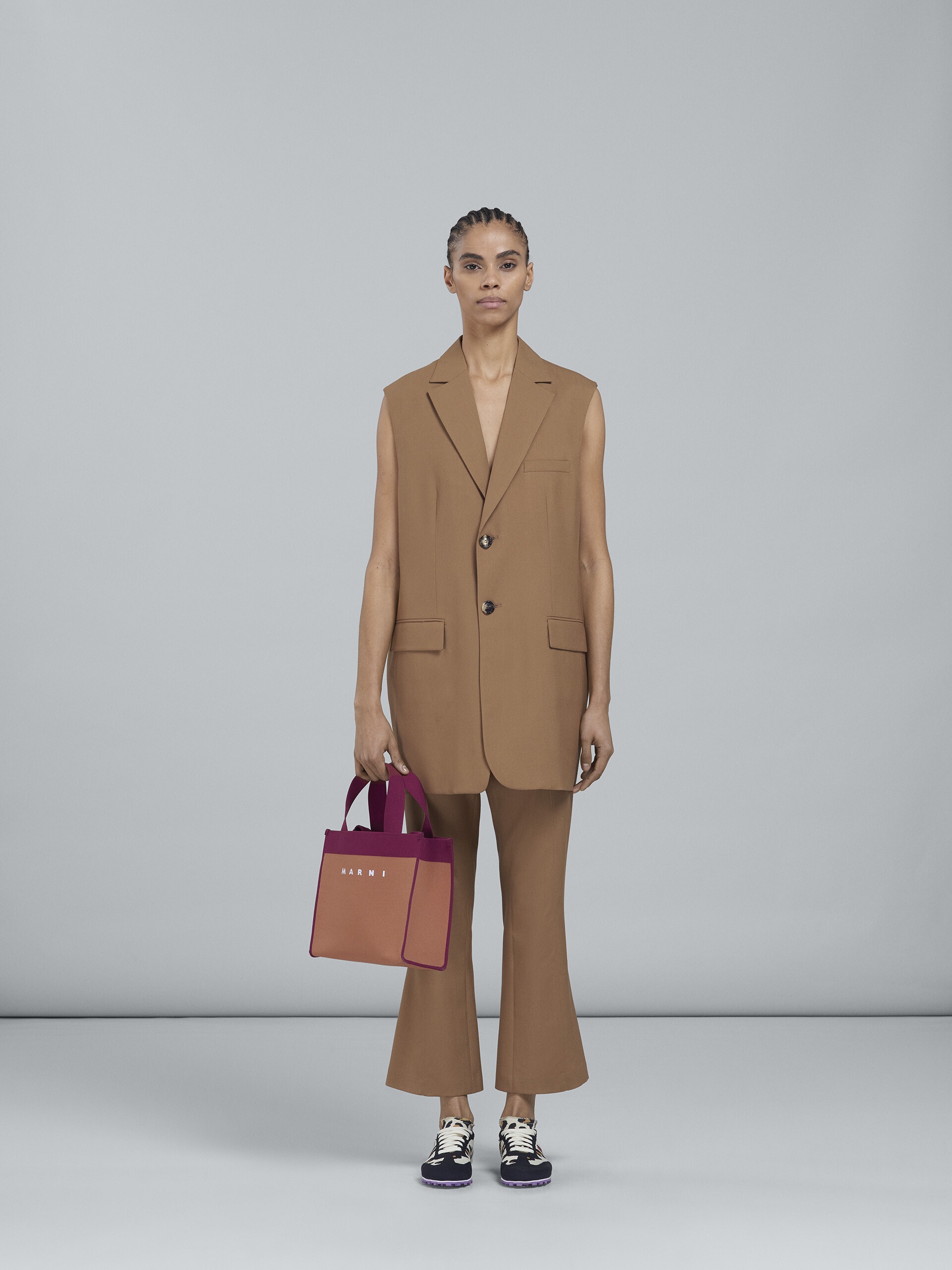 SMALL SHOPPING BAG IN BROWN AND PURPLE JACQUARD - 2