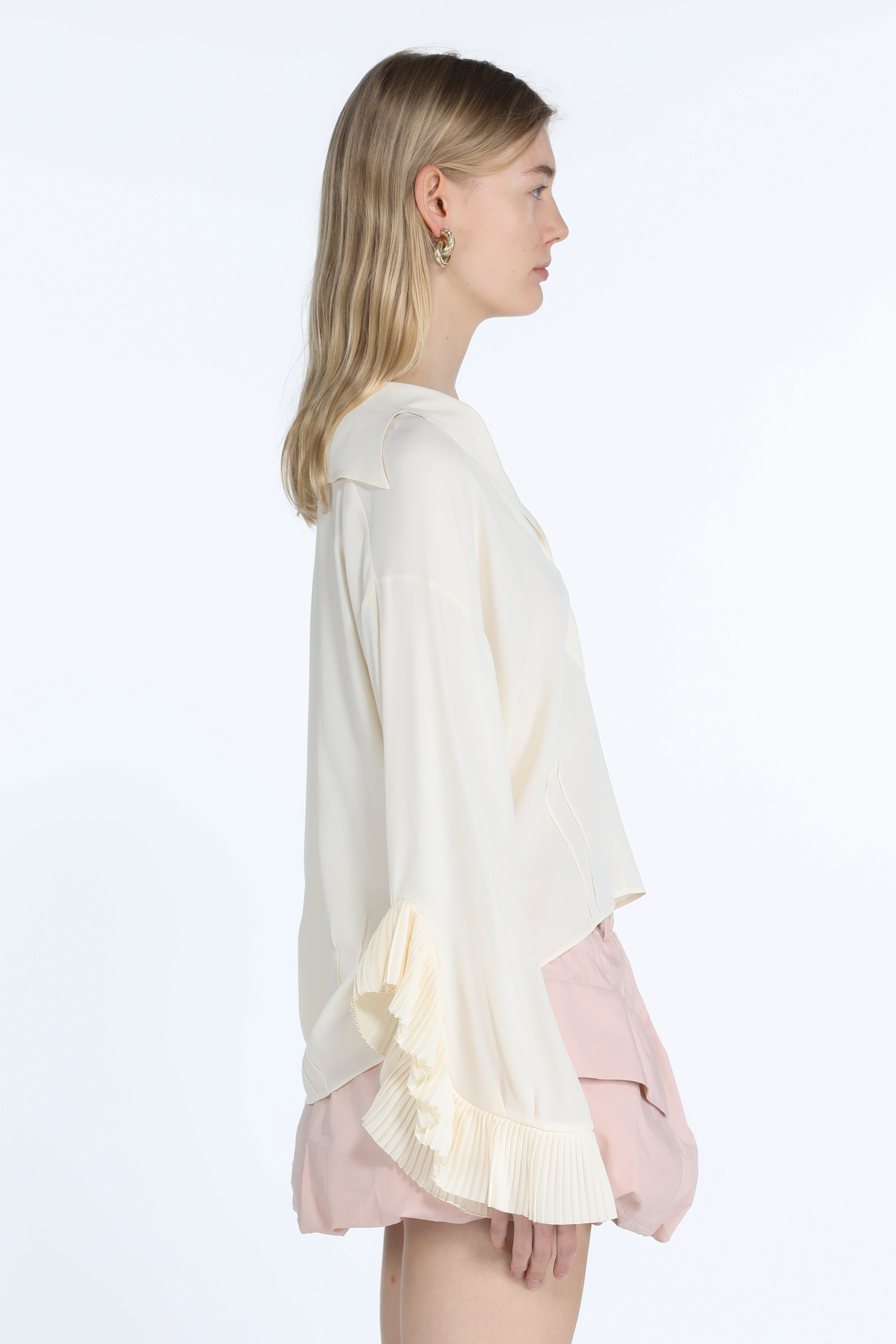 RUFFLE-DETAIL BLOUSE - 3