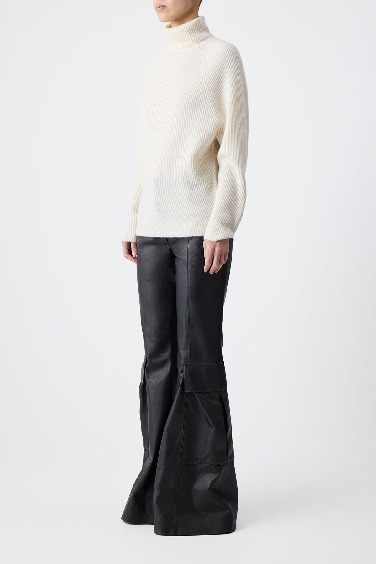 Wigman Knit Turtleneck Sweater in Ivory Cashmere - 4