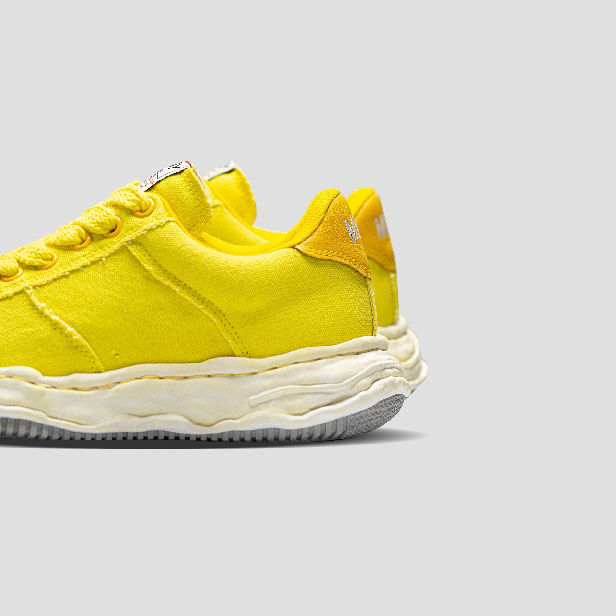 WAYNE LOW TOP CANVAS SNEAKER - YELLOW - 3
