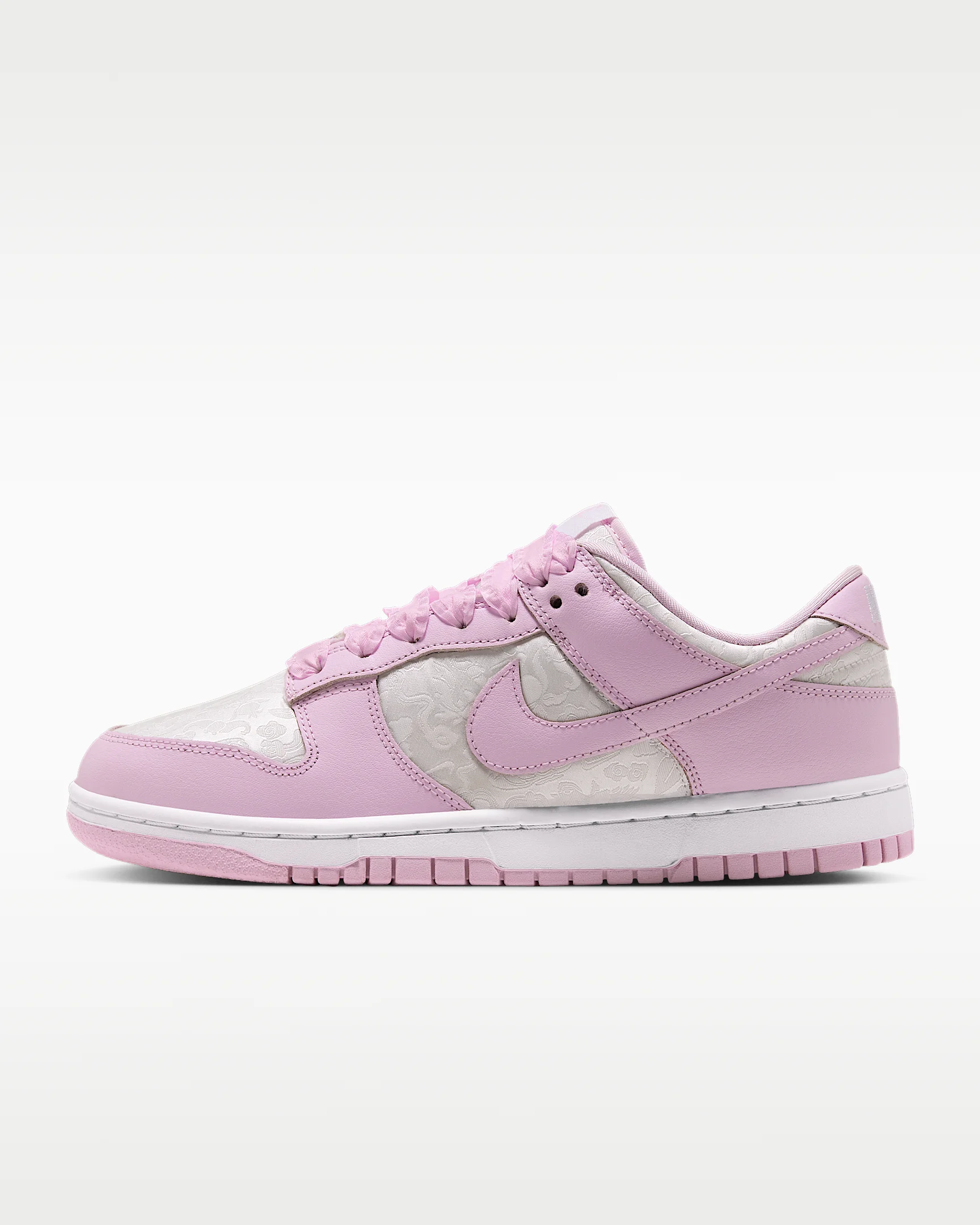 Nike Dunk Low SE Women's Shoes - 1