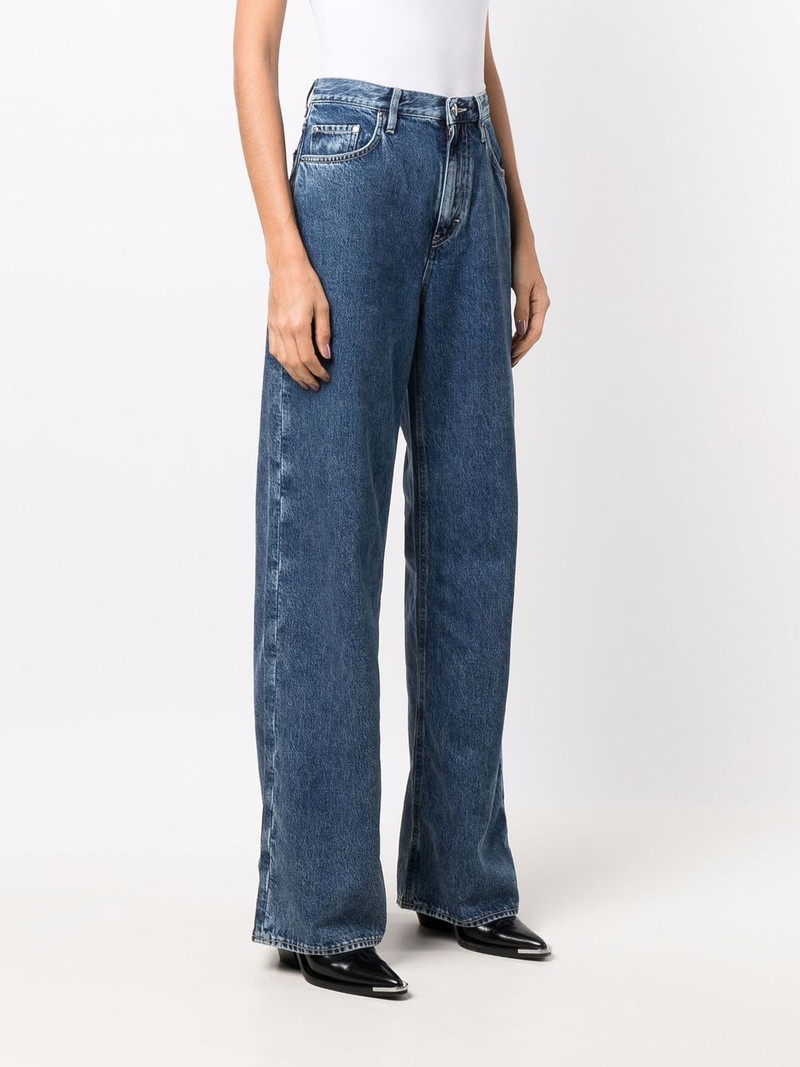 straight-leg jeans 3