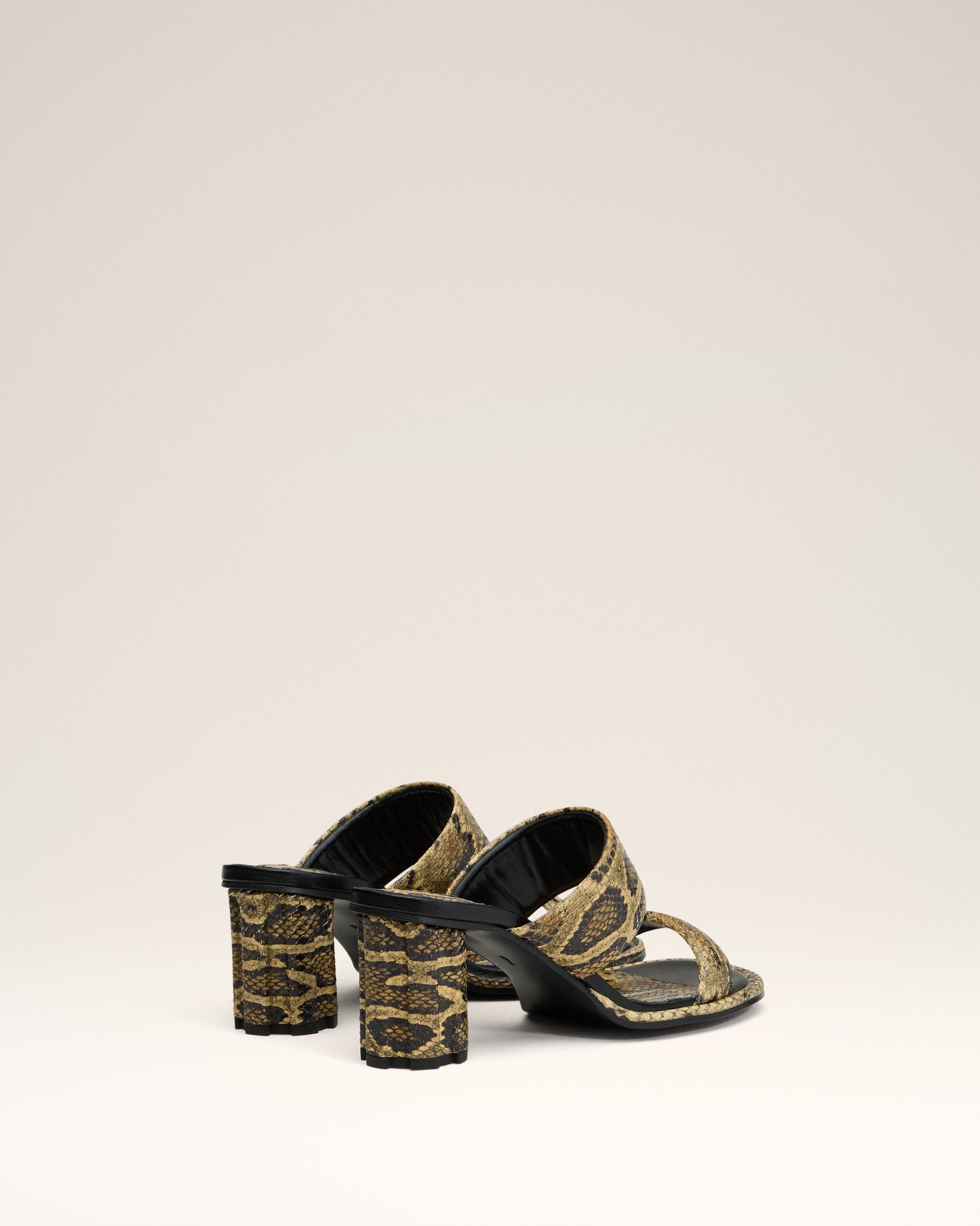 BEIGE LEATHER PIANO SANDALS - 4