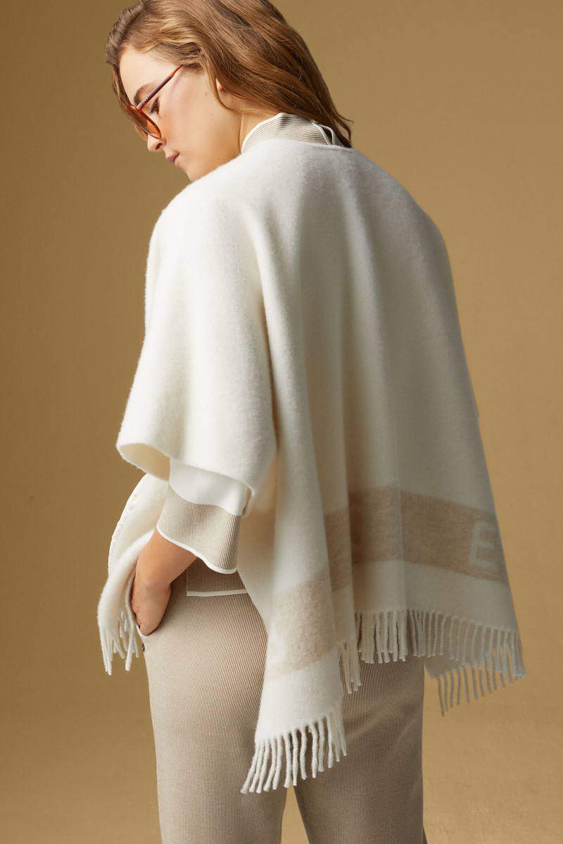 Nancie poncho in Off-white 3