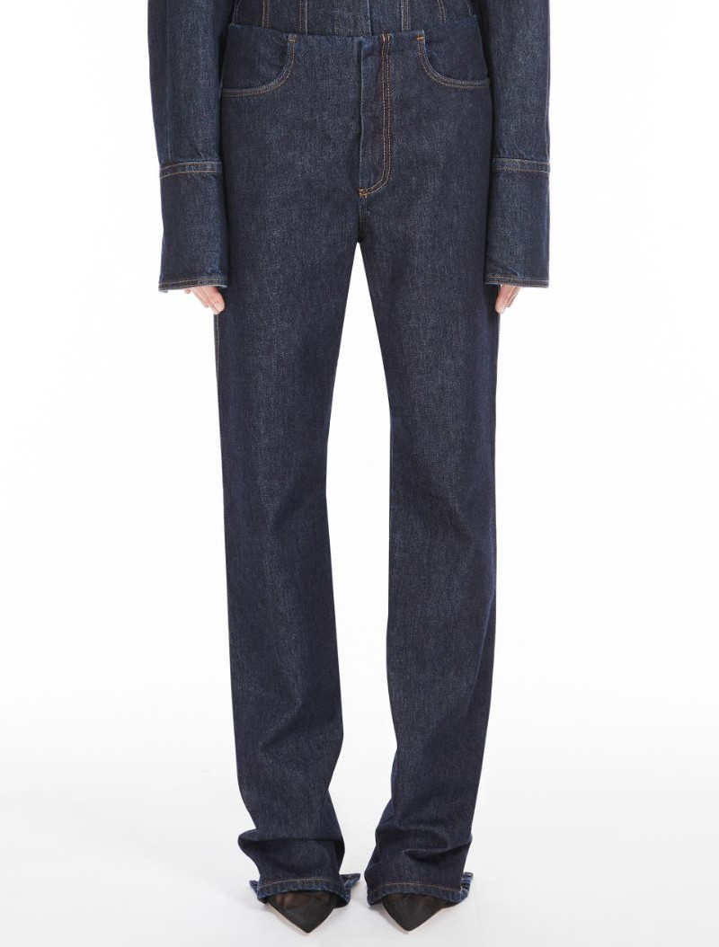 5-pocket dark-wash jeans - RUNWAY 3