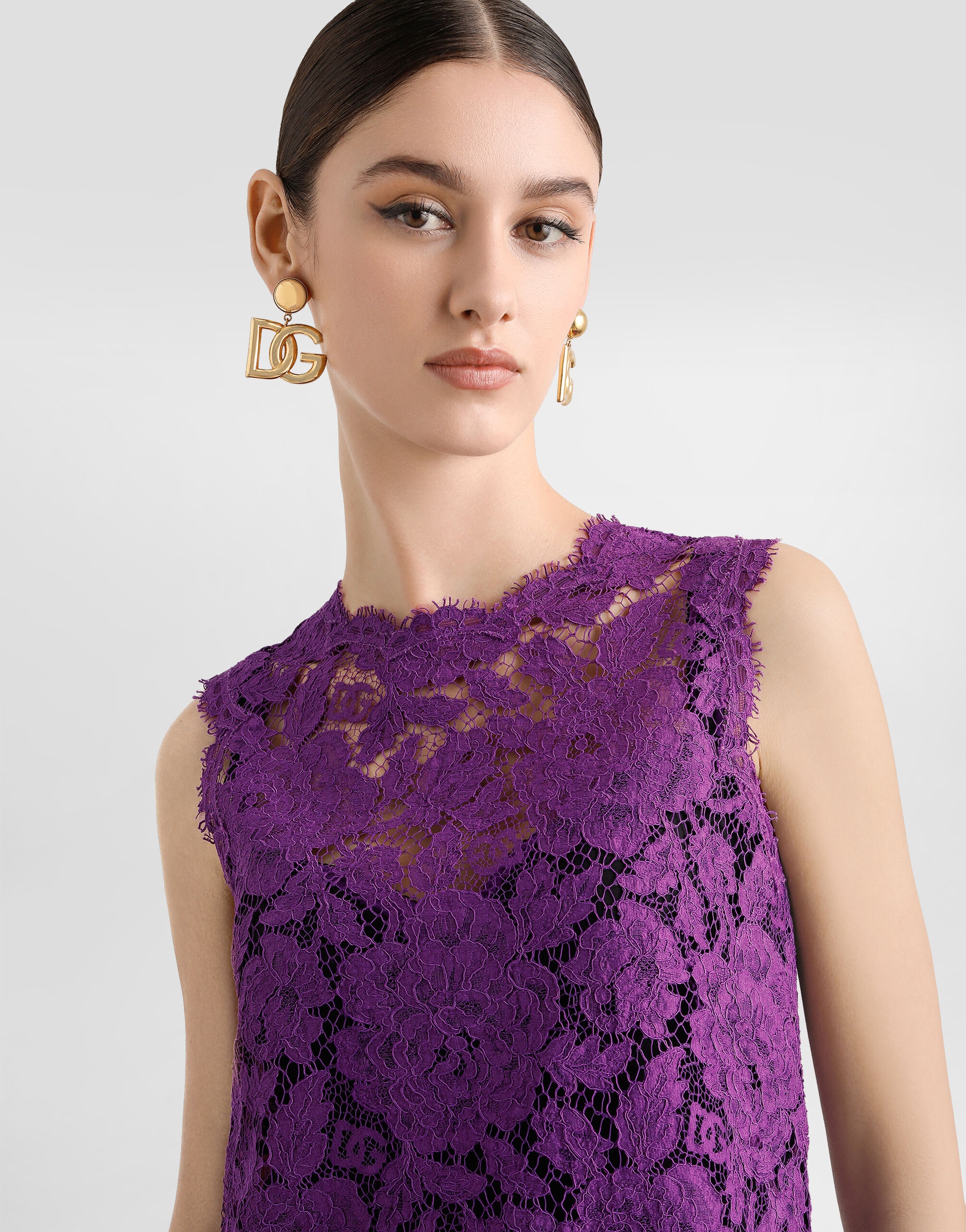 Lace dress - 4
