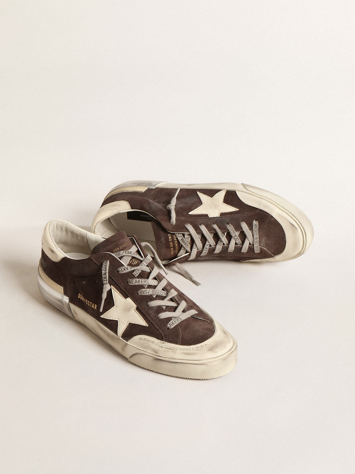 Super-Star in gray suede with ecru nappa star and heel tab - 2