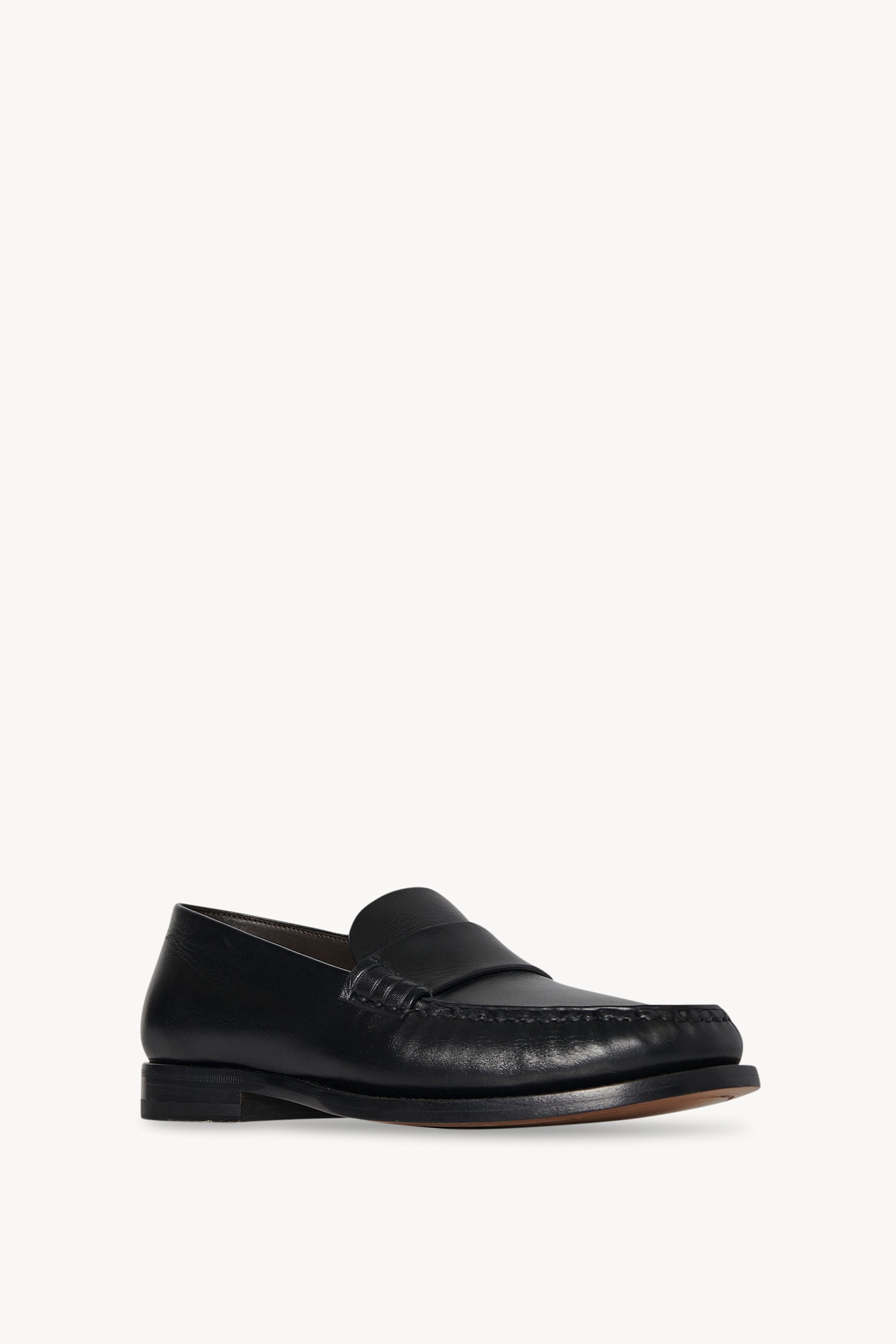Novus Moccasin in Leather - 2