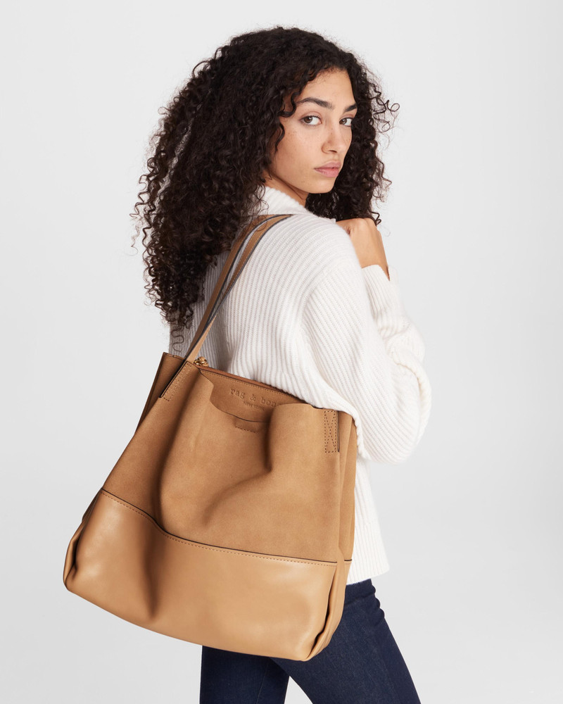 rag & bone Passenger Tote 2.0 - Suede
Large Tote Bag outlook