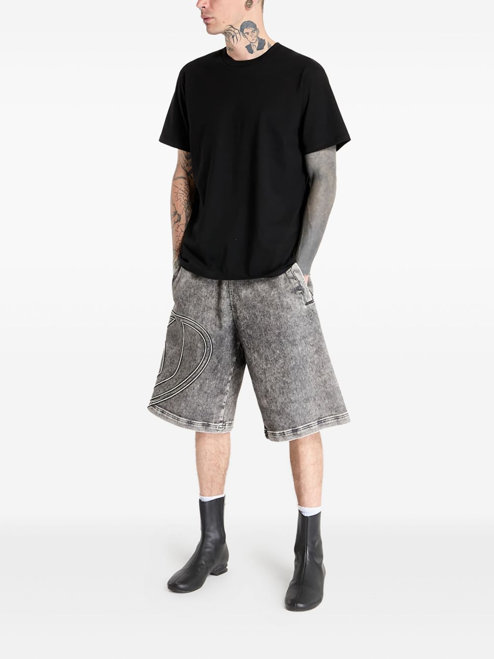Studio Circle A T-shirt - 2