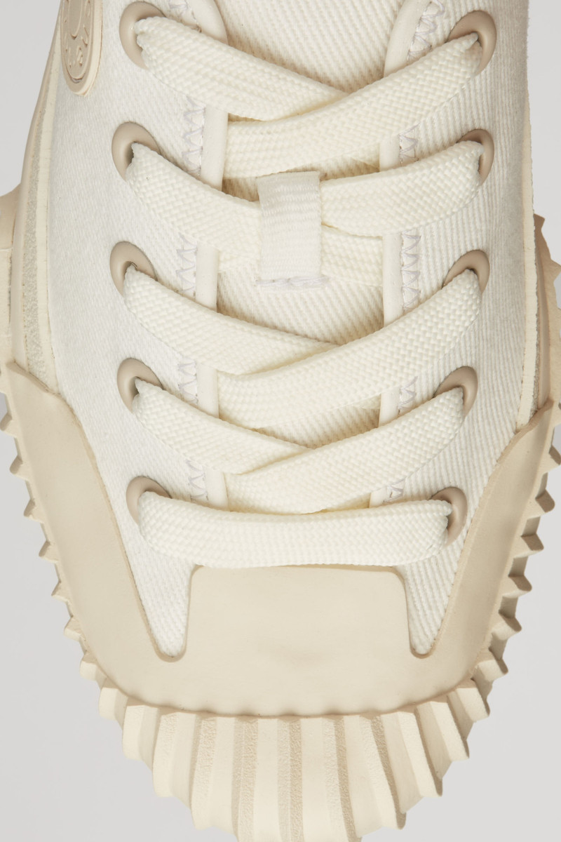 Logo-patch canvas sneakers ivory white 7