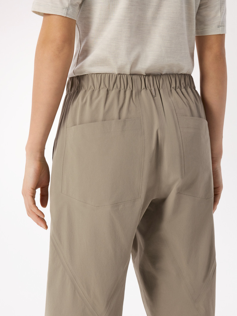 Dias Pant 9