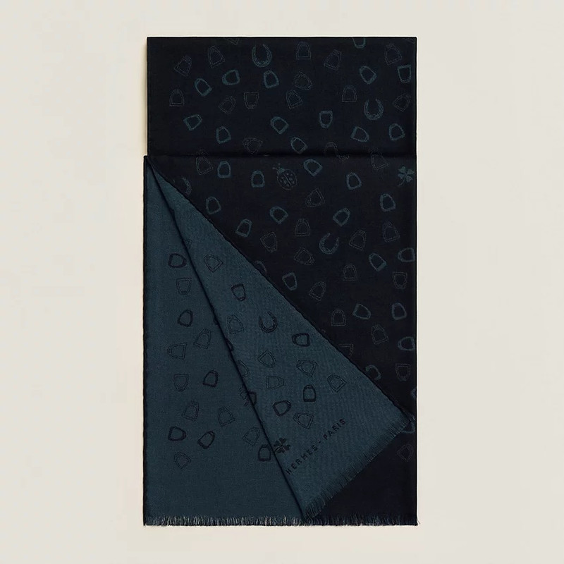 Hermès Ladybird reversible muffler outlook