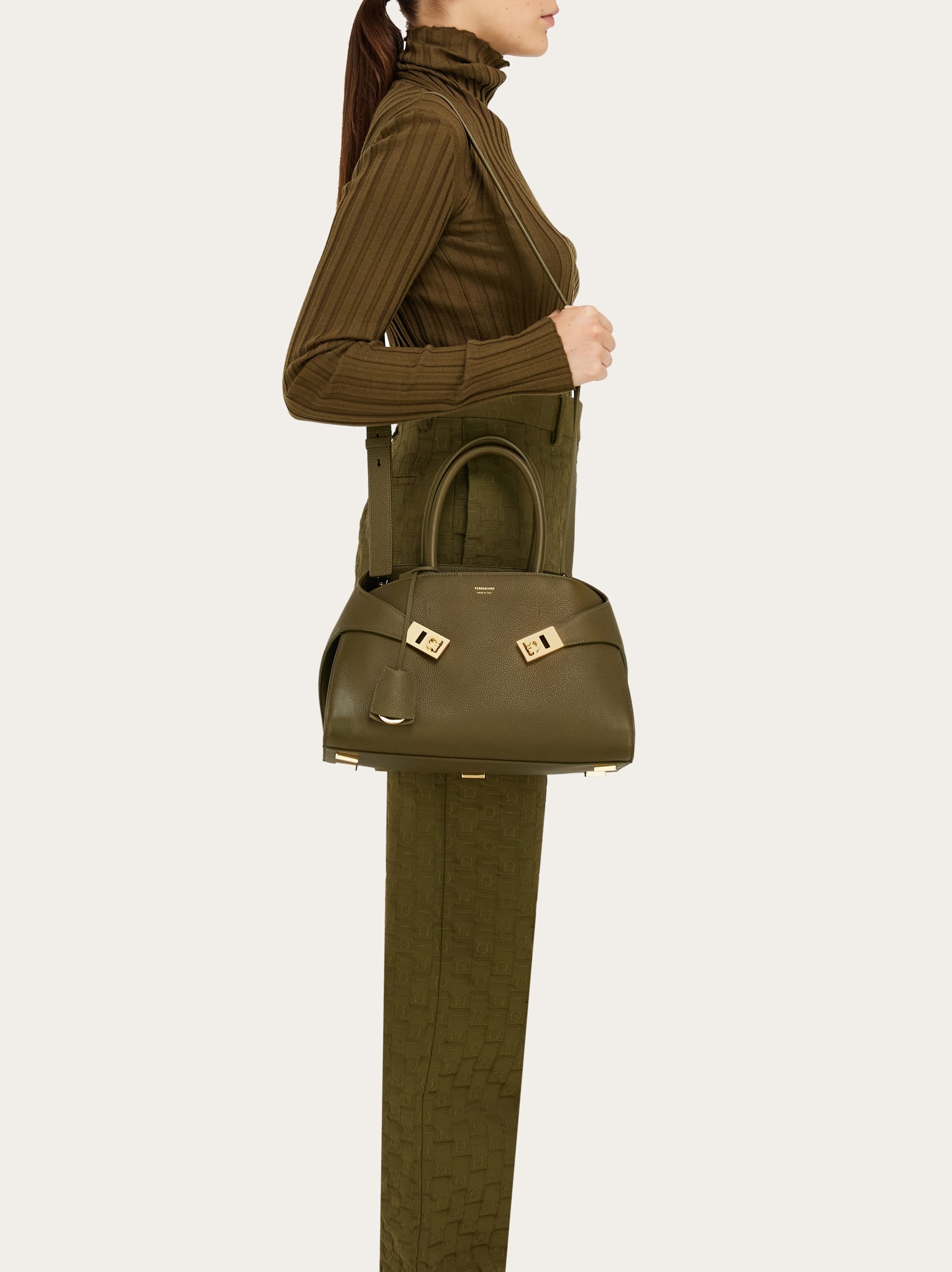 Hug handbag (S) - 3