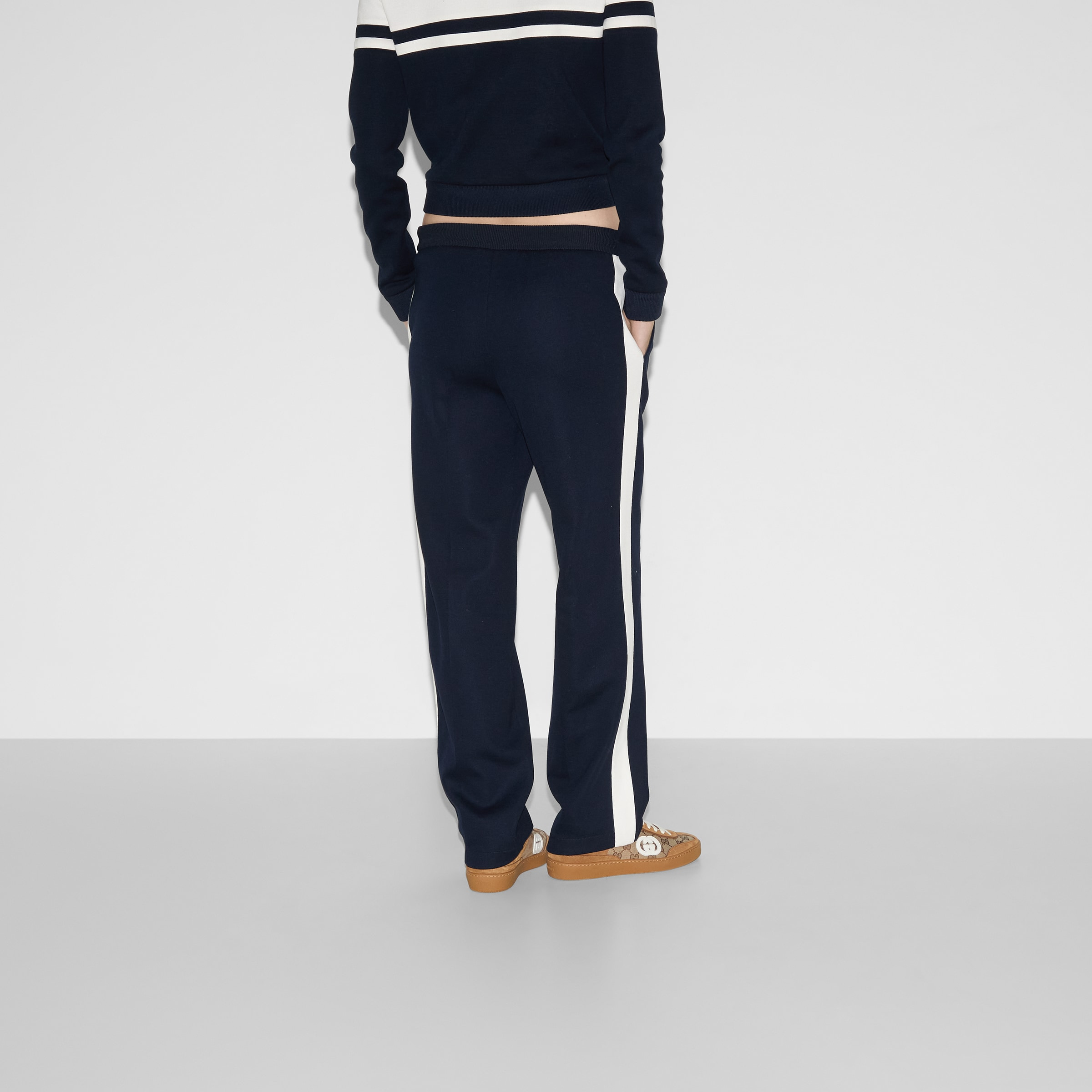 Cotton jersey pants with embroidery - 4
