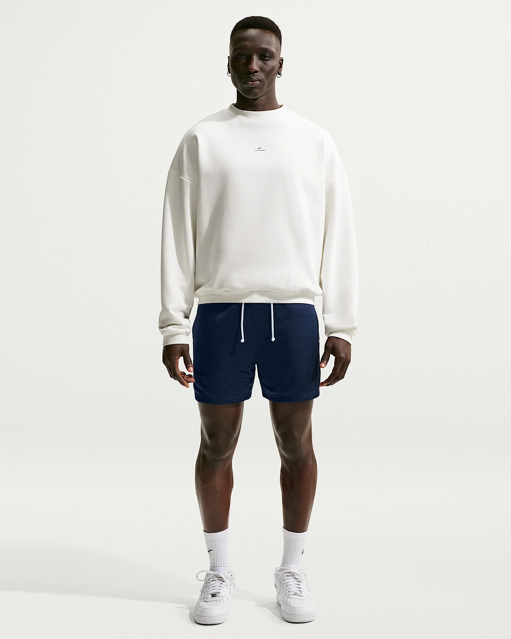 Nike Standard Issue Men's 5" Practice Mesh Basketball Shorts - 1