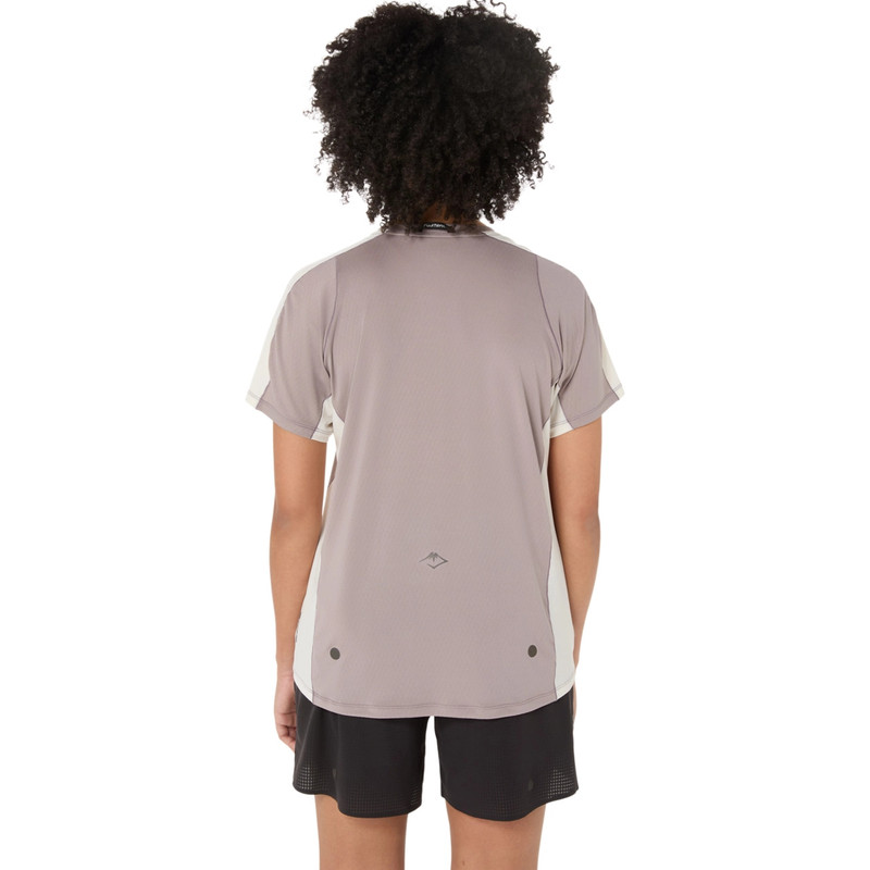 Asics FUJITRAIL ELITE SHORT SLEEVE TOP outlook