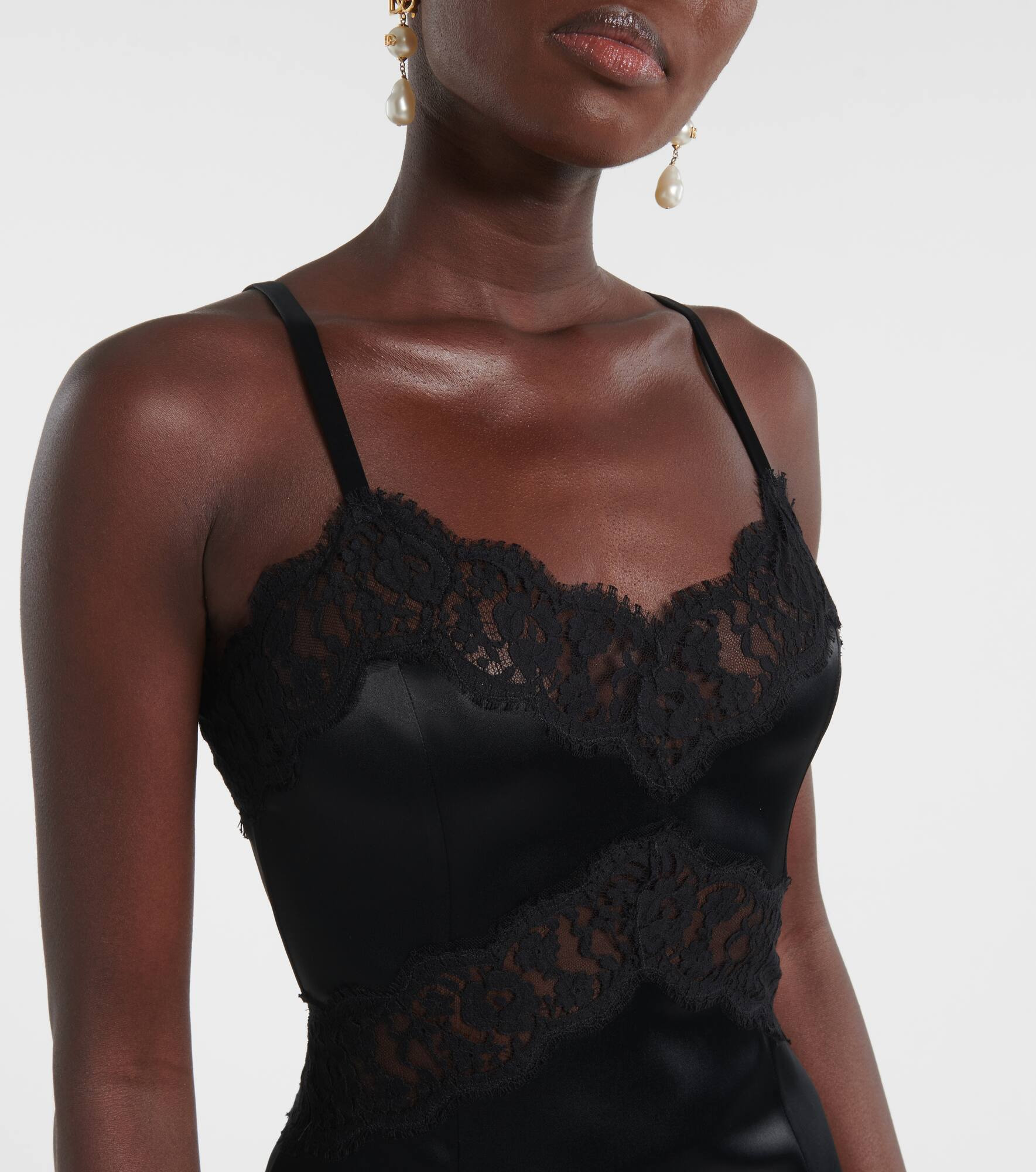 Lace-trimmed satin slip dress - 4