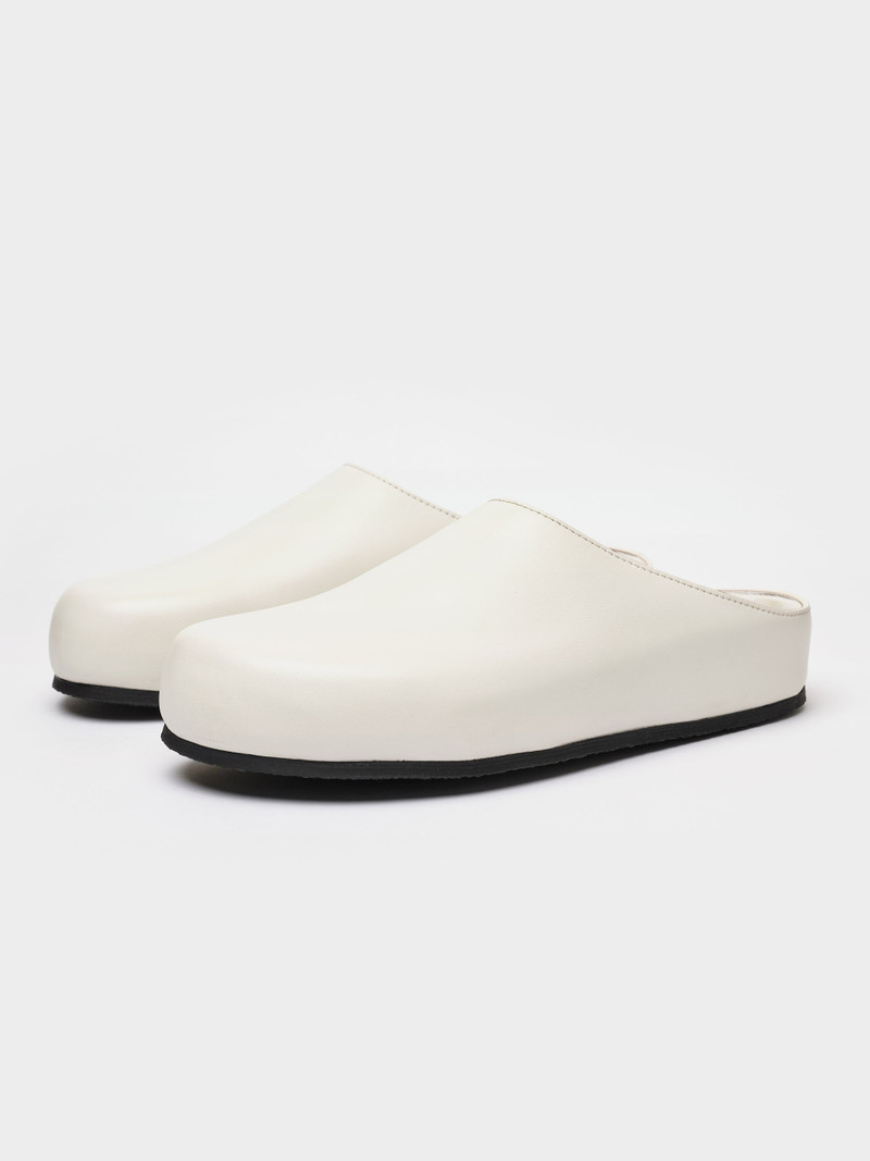 Men's Wearing Clog 1