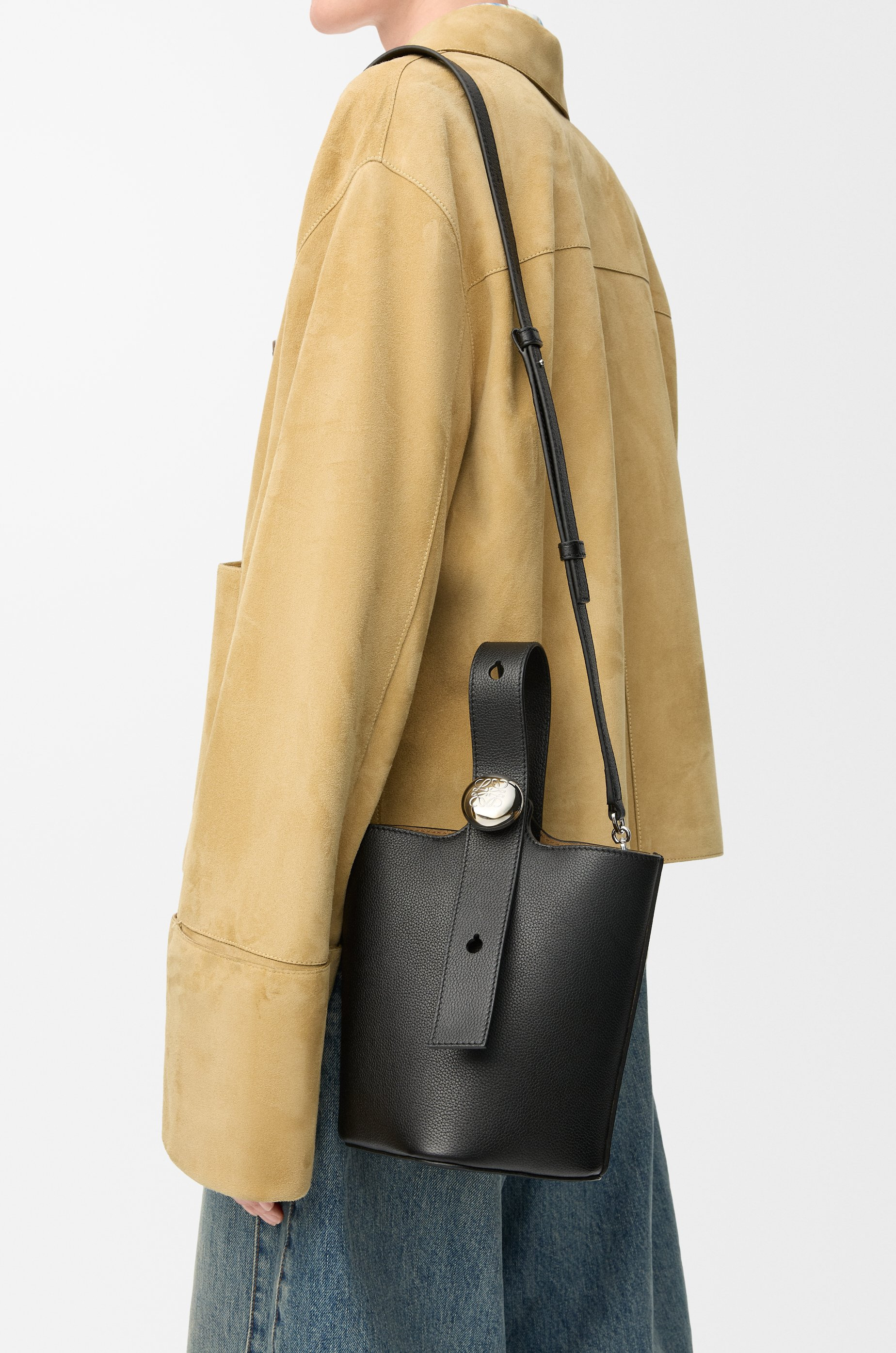Mini Pebble Bucket bag in soft grained calfskin - 3