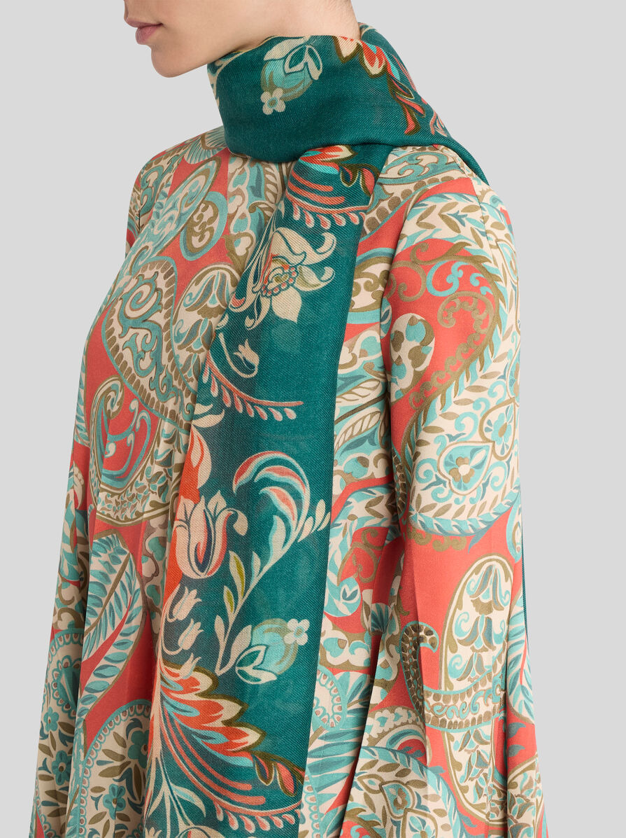 CASHMERE-BLEND SCARF WITH DAFFODIL MOTIF - 2