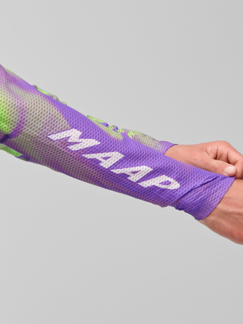 WorldTour 26 Air Mesh LS Tee 7