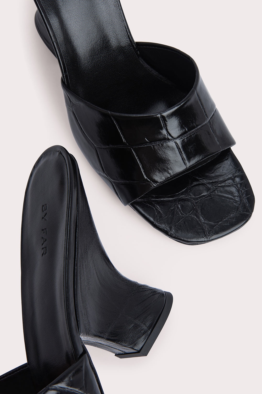 Tais Black Maxi Croco Embossed Leather - 4