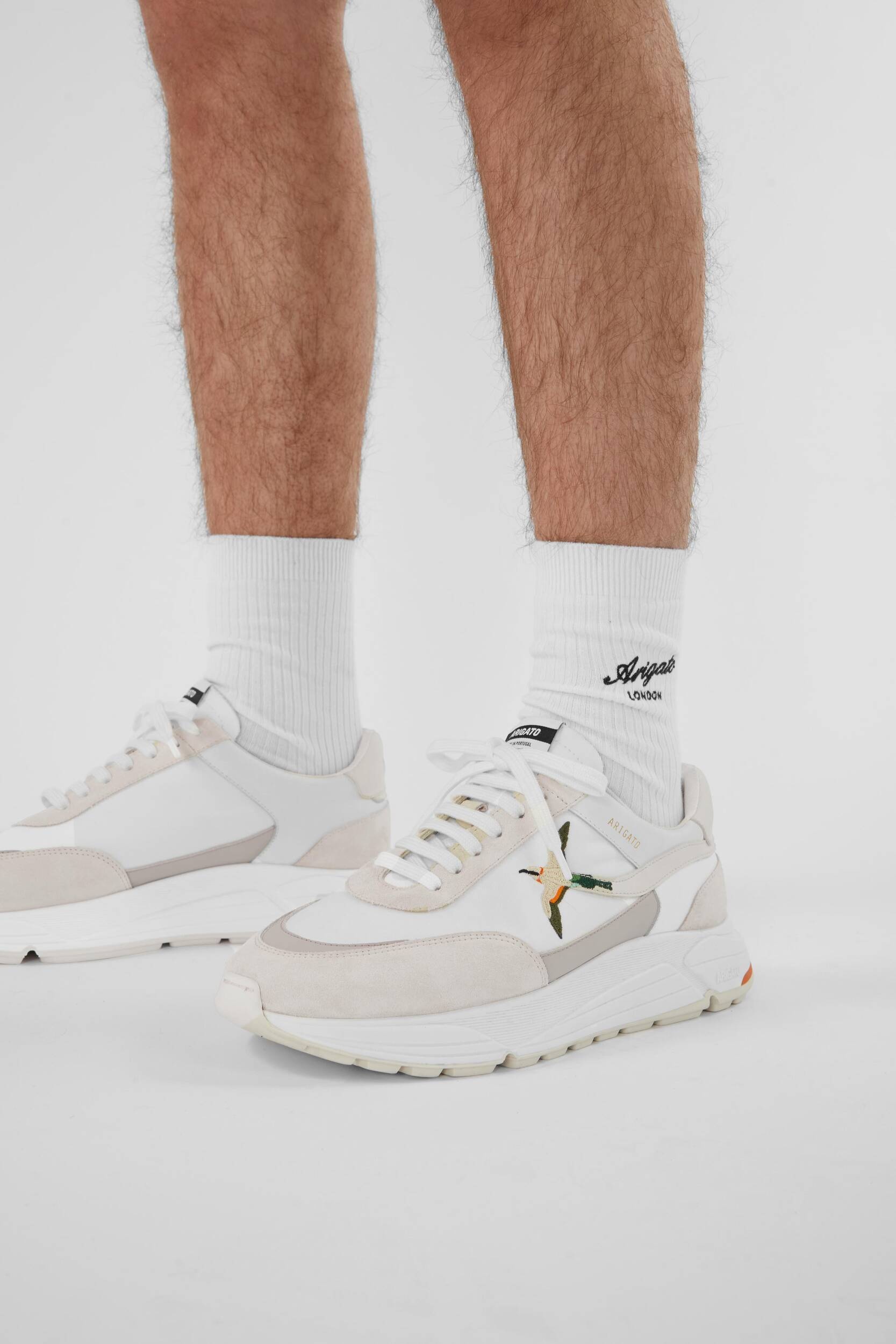 【関税込み】Axel Arigato ベージュ Rush スニーカー AXEL ARIGATO Rush-A mesh panelled sneaker | Harvey Nichols