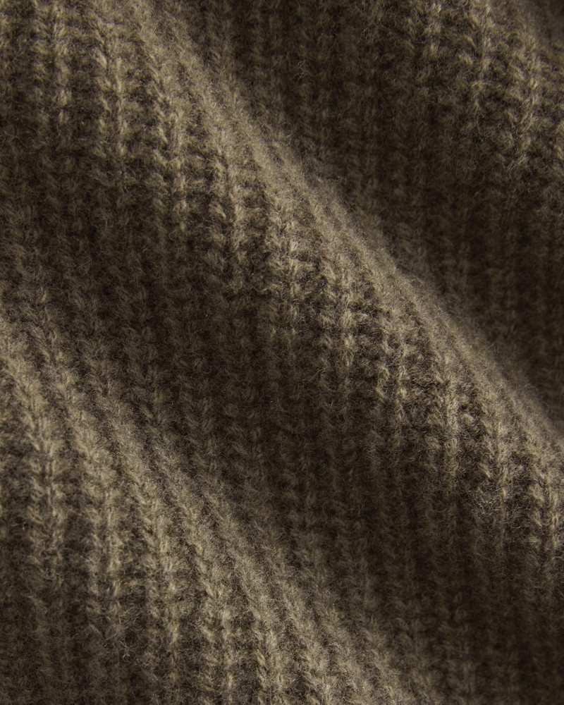 THE FELTED MERINO HALF-ZIP SWEATER 6