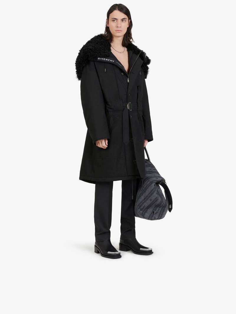 Givenchy Antigona Soft GIVENCHY chain XL bag in wool outlook