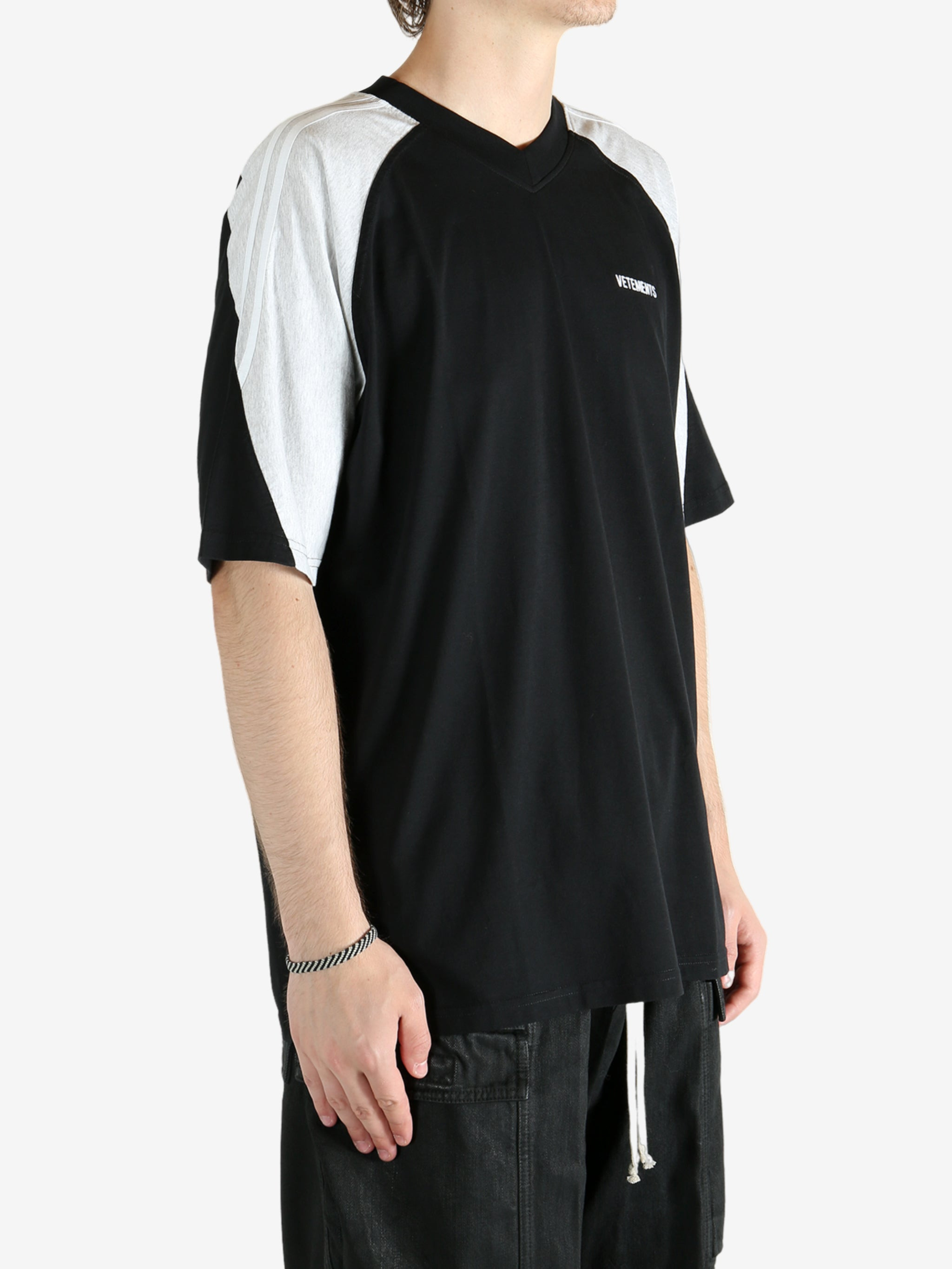 VETEMENTS - Men Cut-Up V-Neck T-Shirt - 2