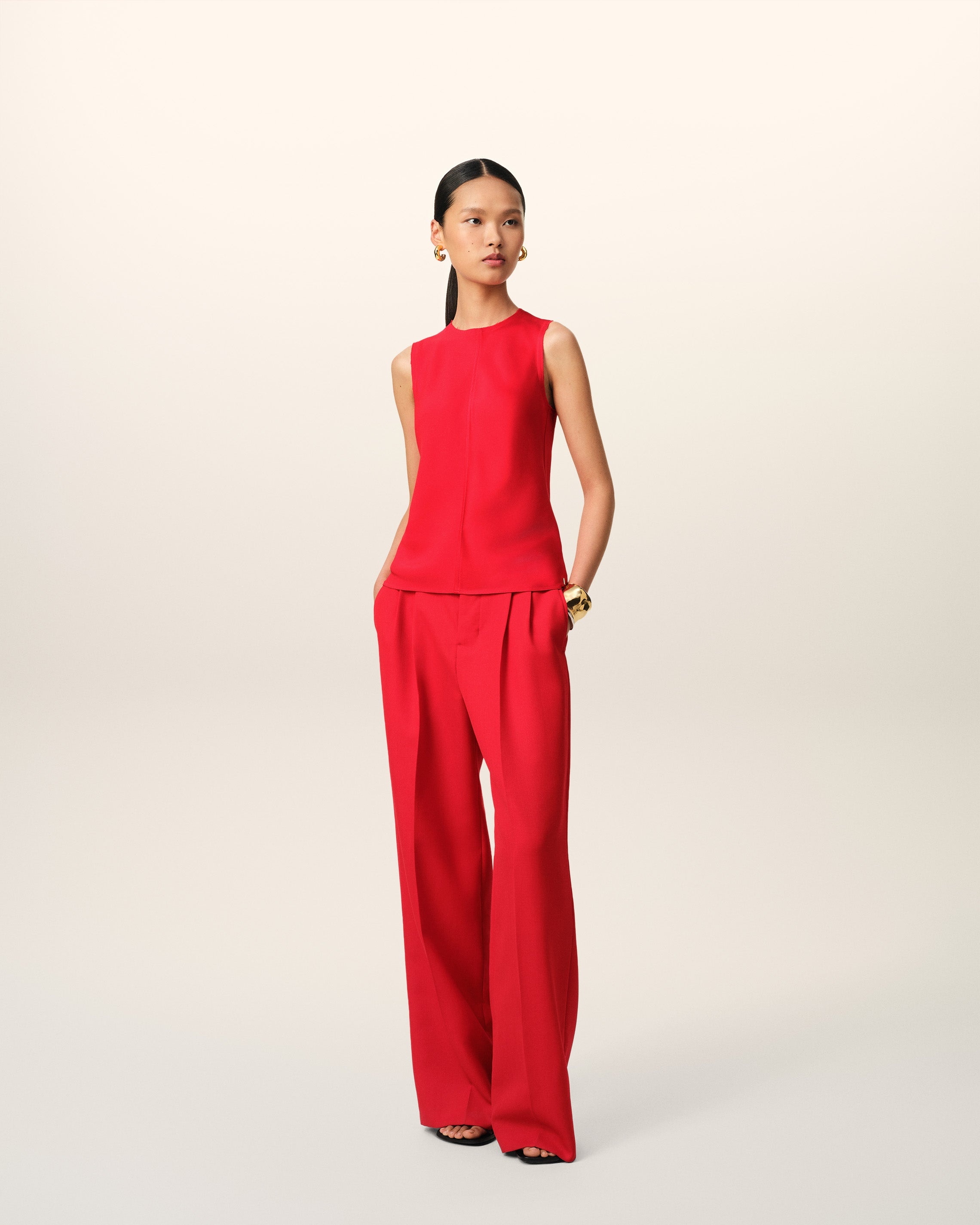 RED SLEEVELESS TOP - 2