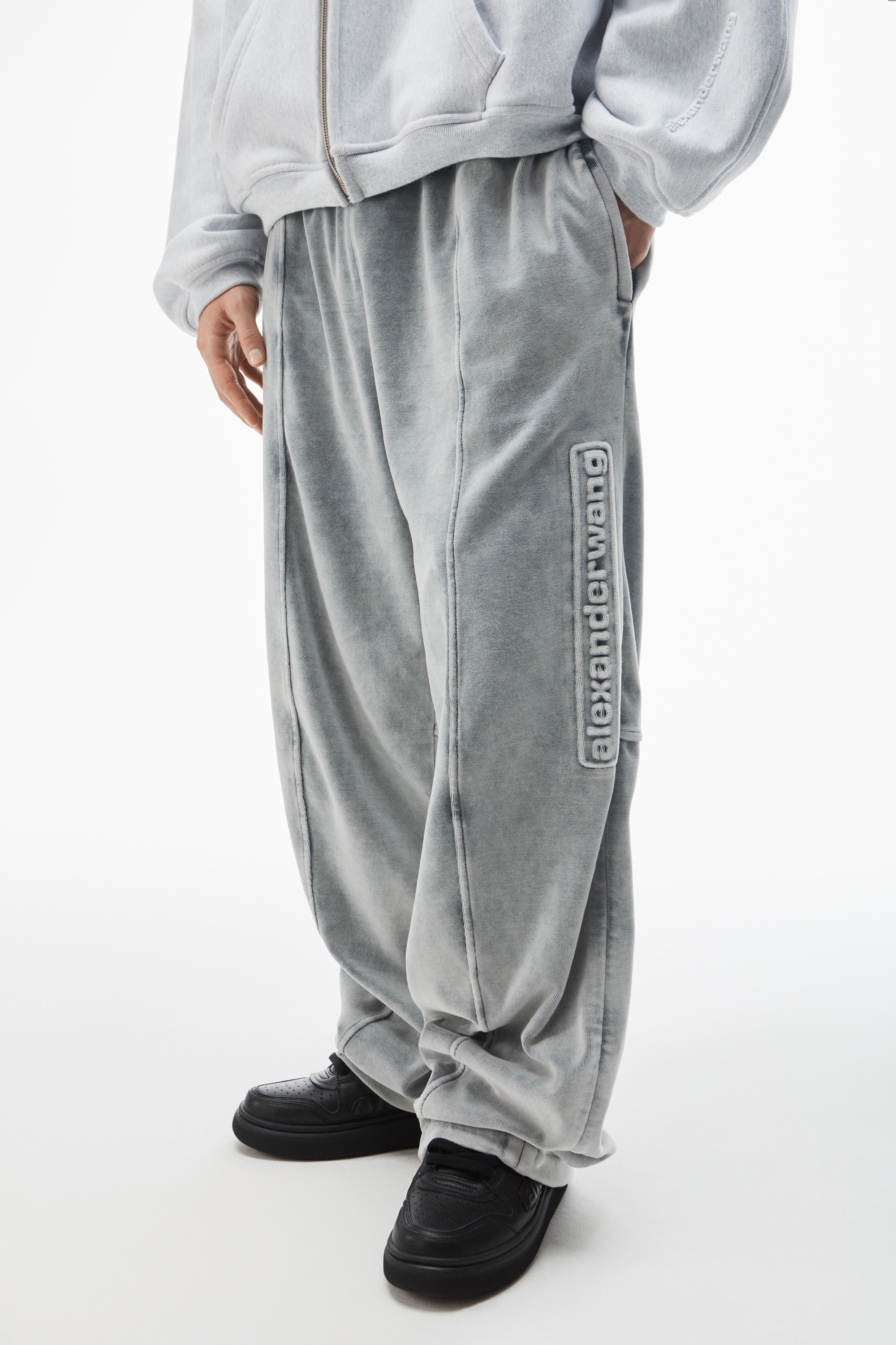 logo track pant in velour - 3