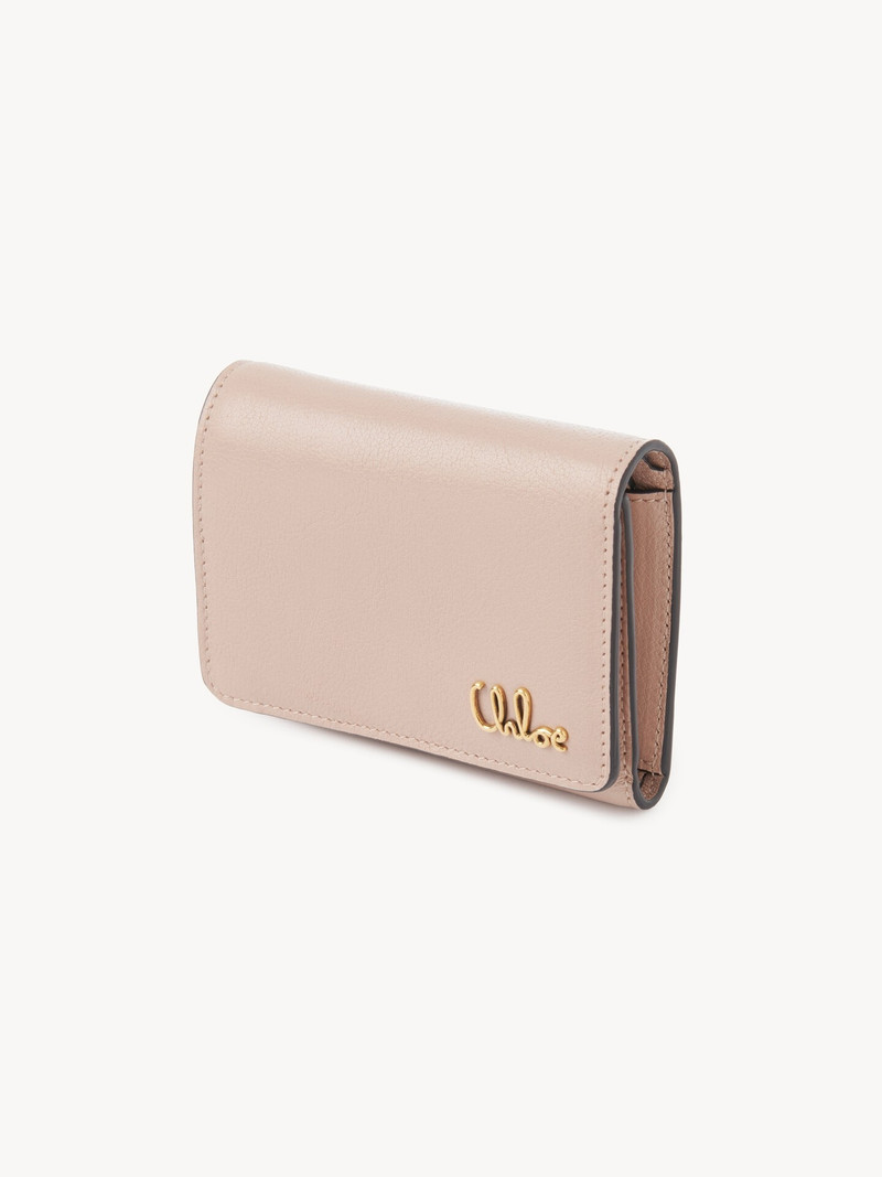 Chloé SMALL CHLOÉ ICONIC TRI-FOLD WITH COIN POCKET IN GRAINED LEATHER outlook