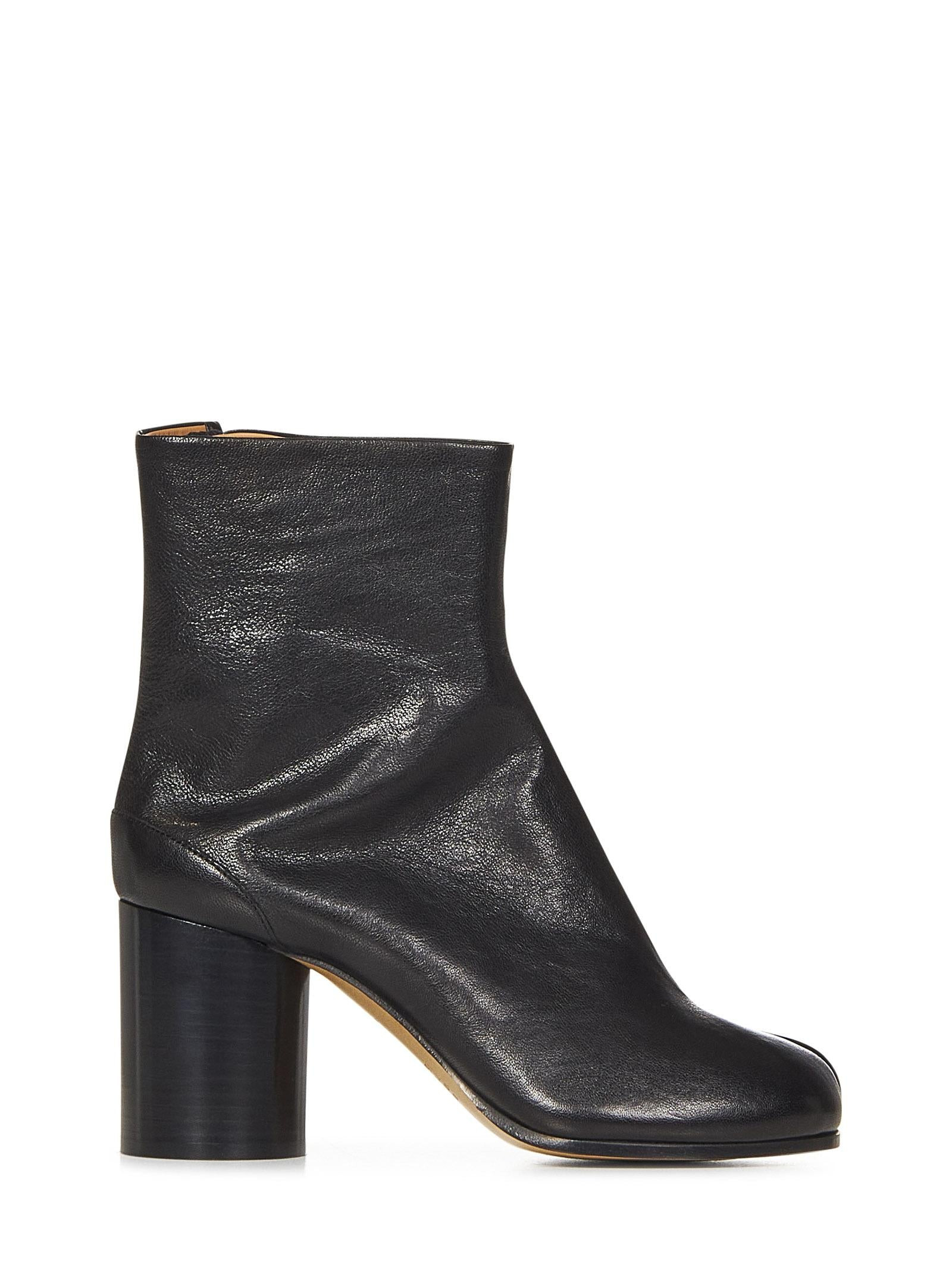 Black vintage leather ankle boots with Tabi split-toe and cylindrical heel. - 1