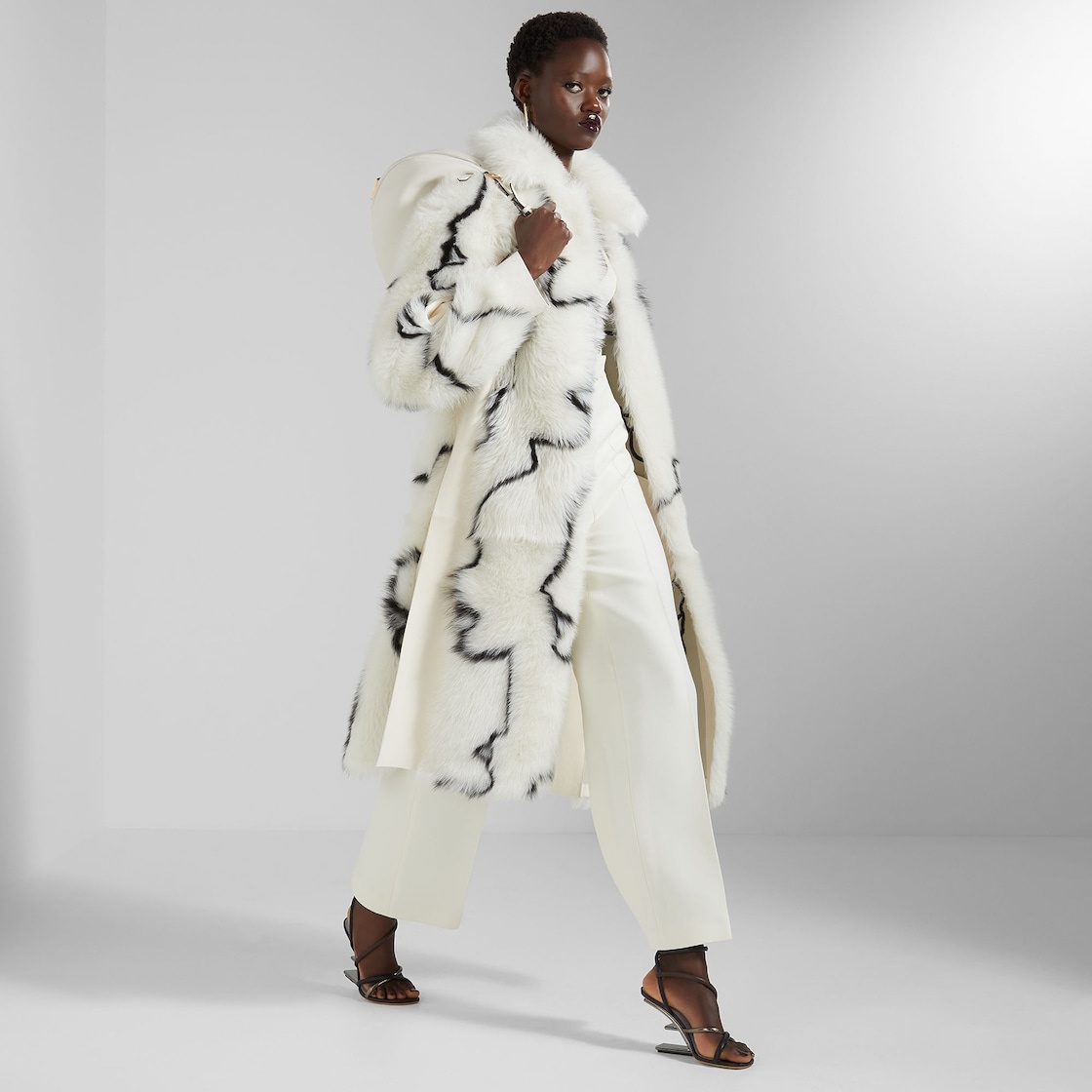 White shearling coat - 4