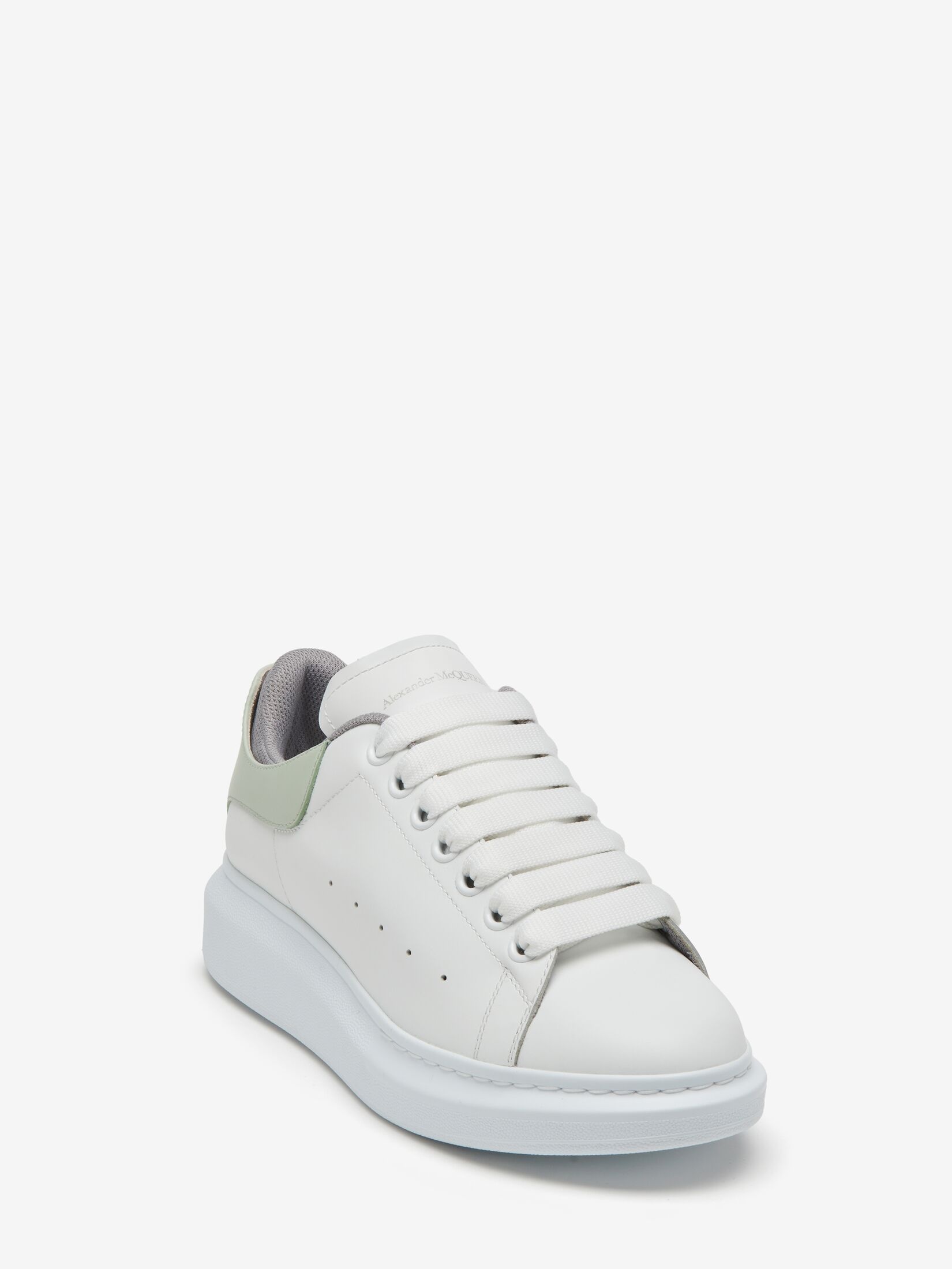 Women's Oversized Sneaker in White/mint/cement - 5