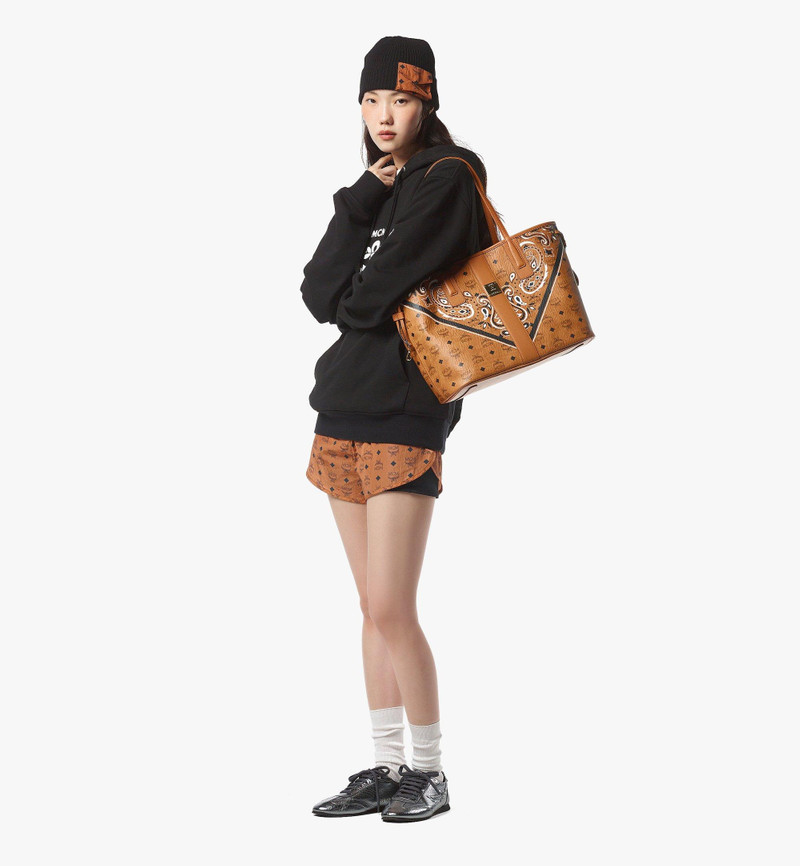 MCM Reversible Liz Shopper in Bandana Visetos outlook