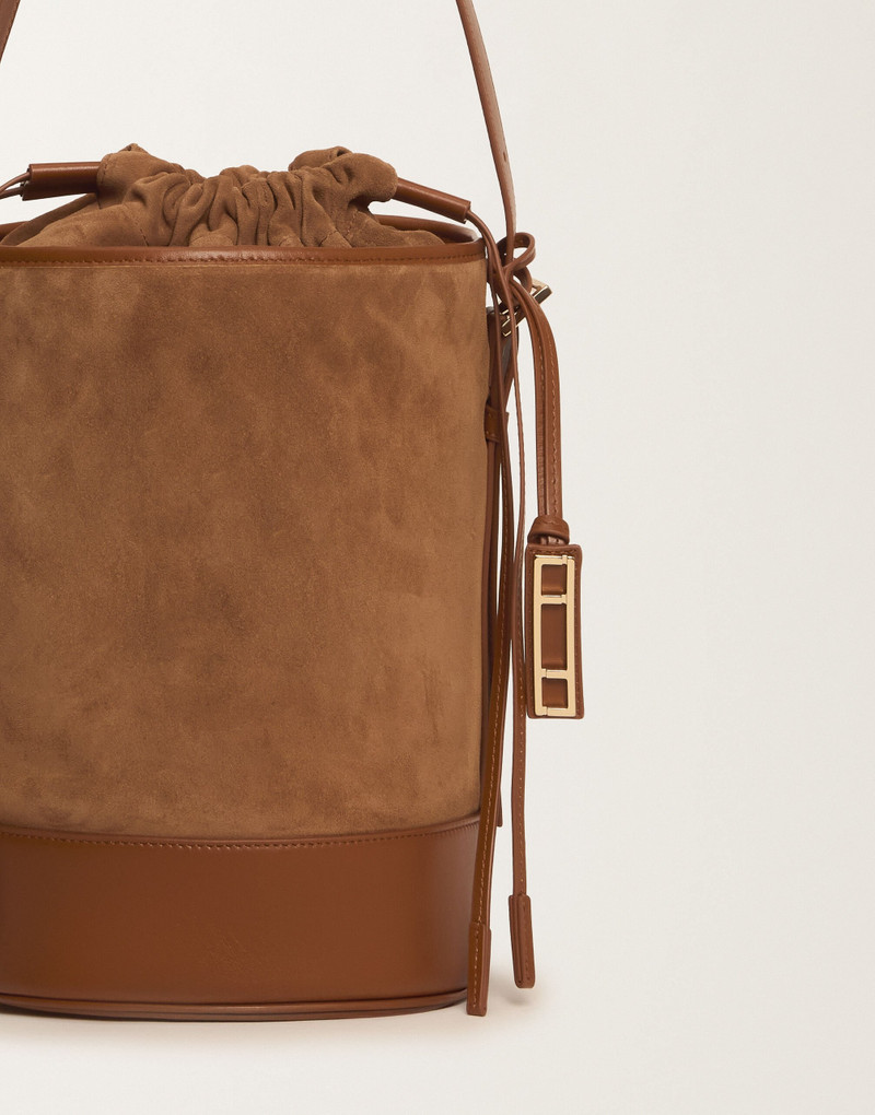 Bucket bag in suede 4