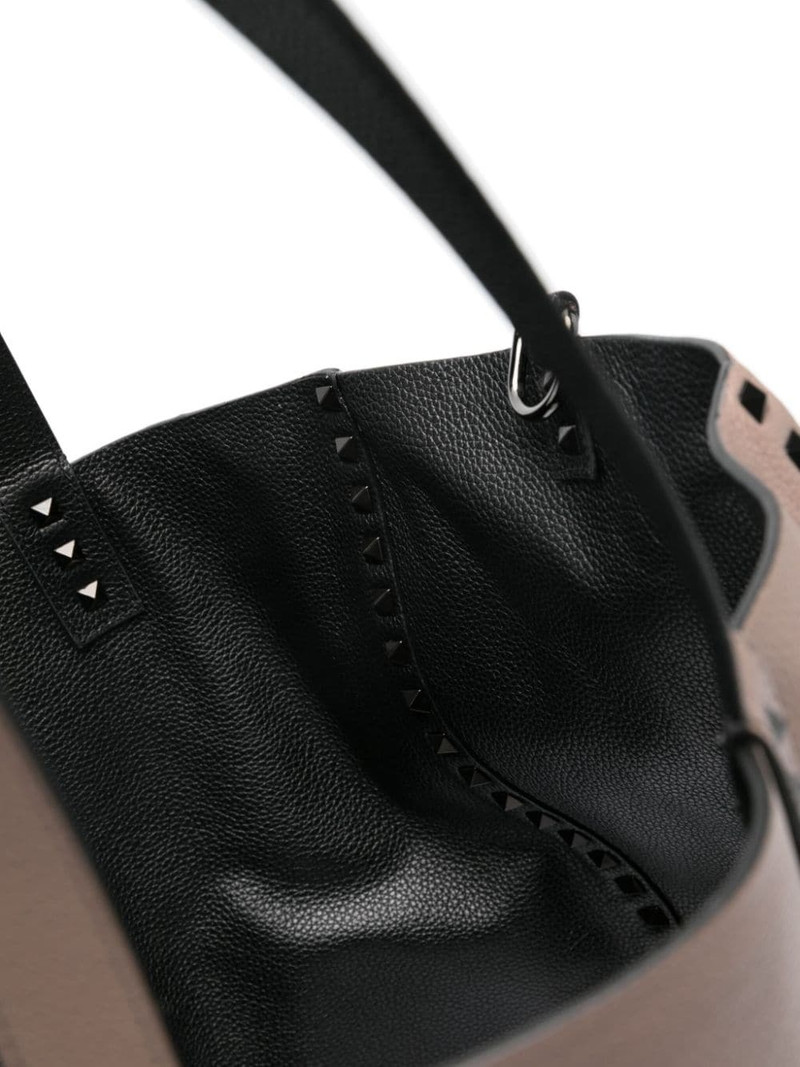 reversible Rockstud-embellished tote bag 5