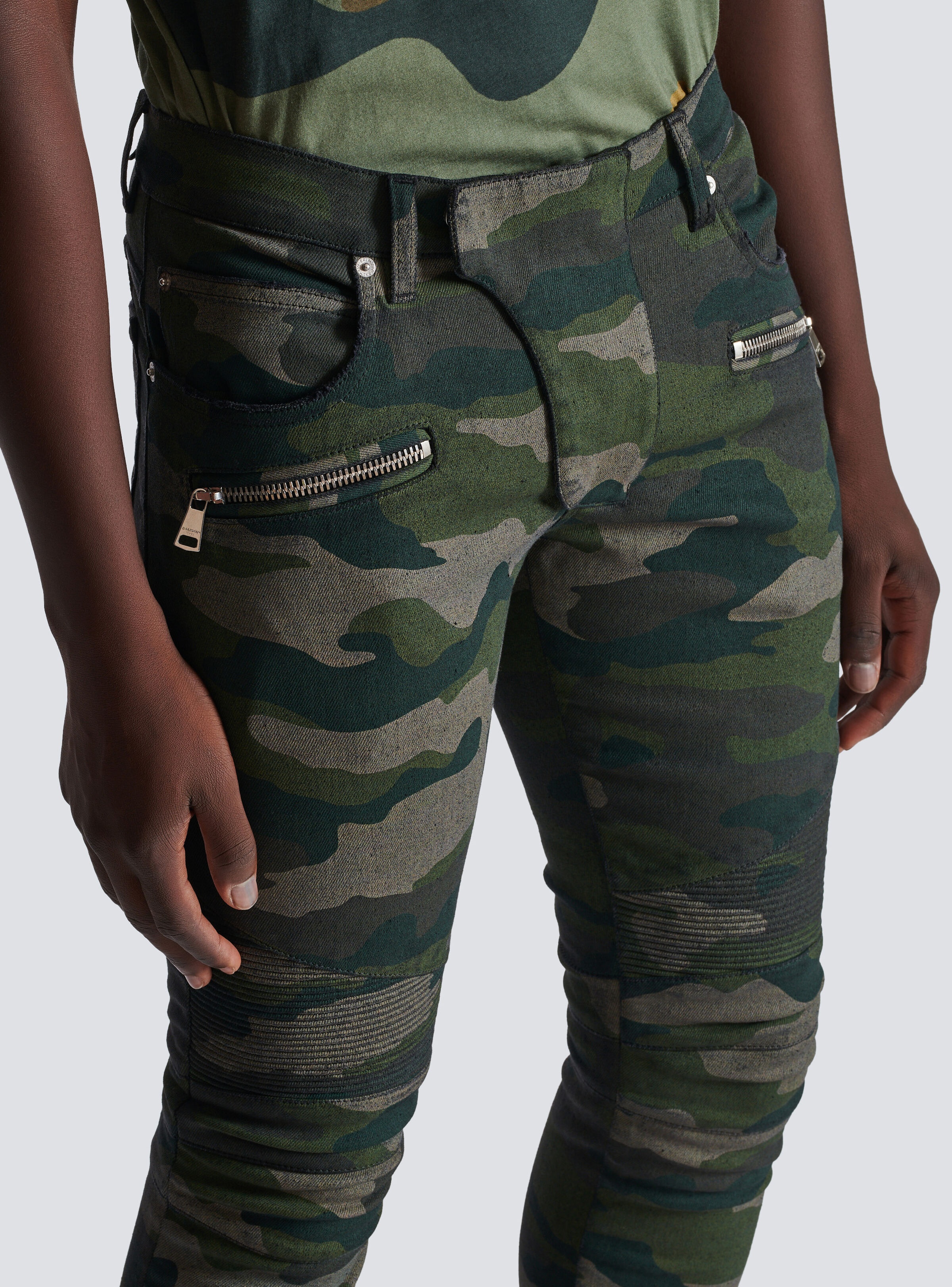 Slim-fit jeans in Camouflage denim with ribbed details - 7