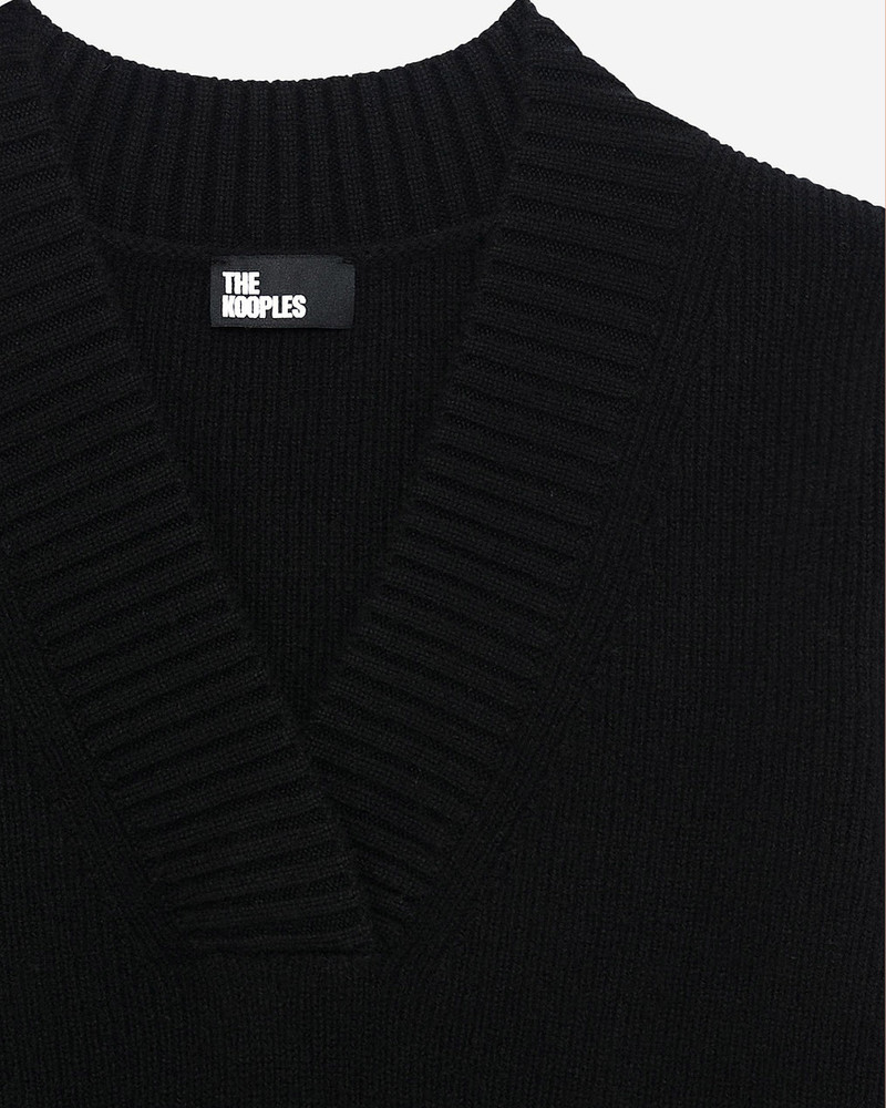 BLACK MERINO WOOL V-NECK SWEATER 6