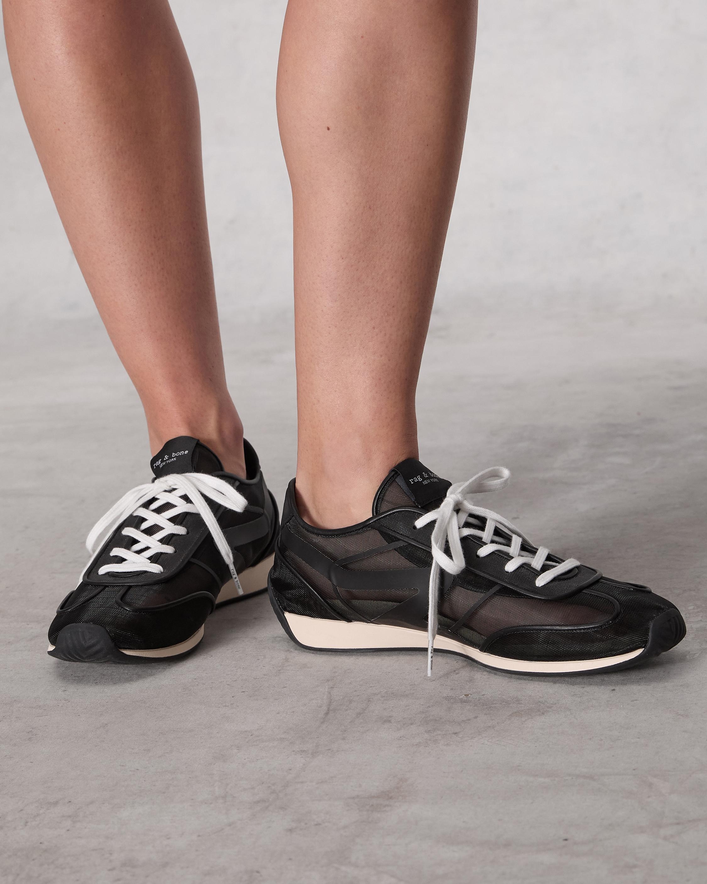 Retro Runner Slim - Mesh
Low Top Sneaker - 2