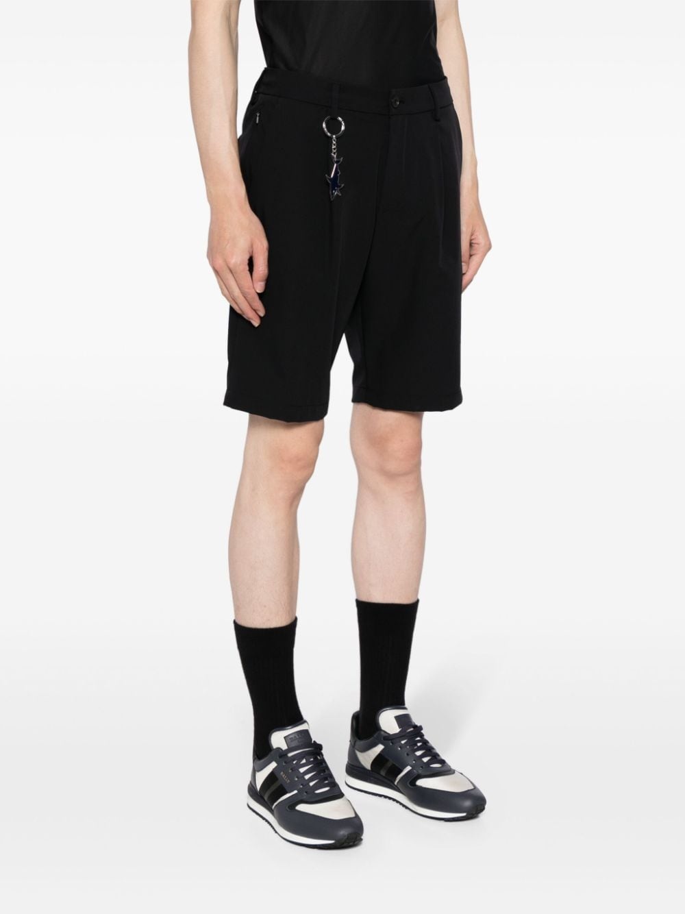 logo-appliquÃ© chino shorts - 3