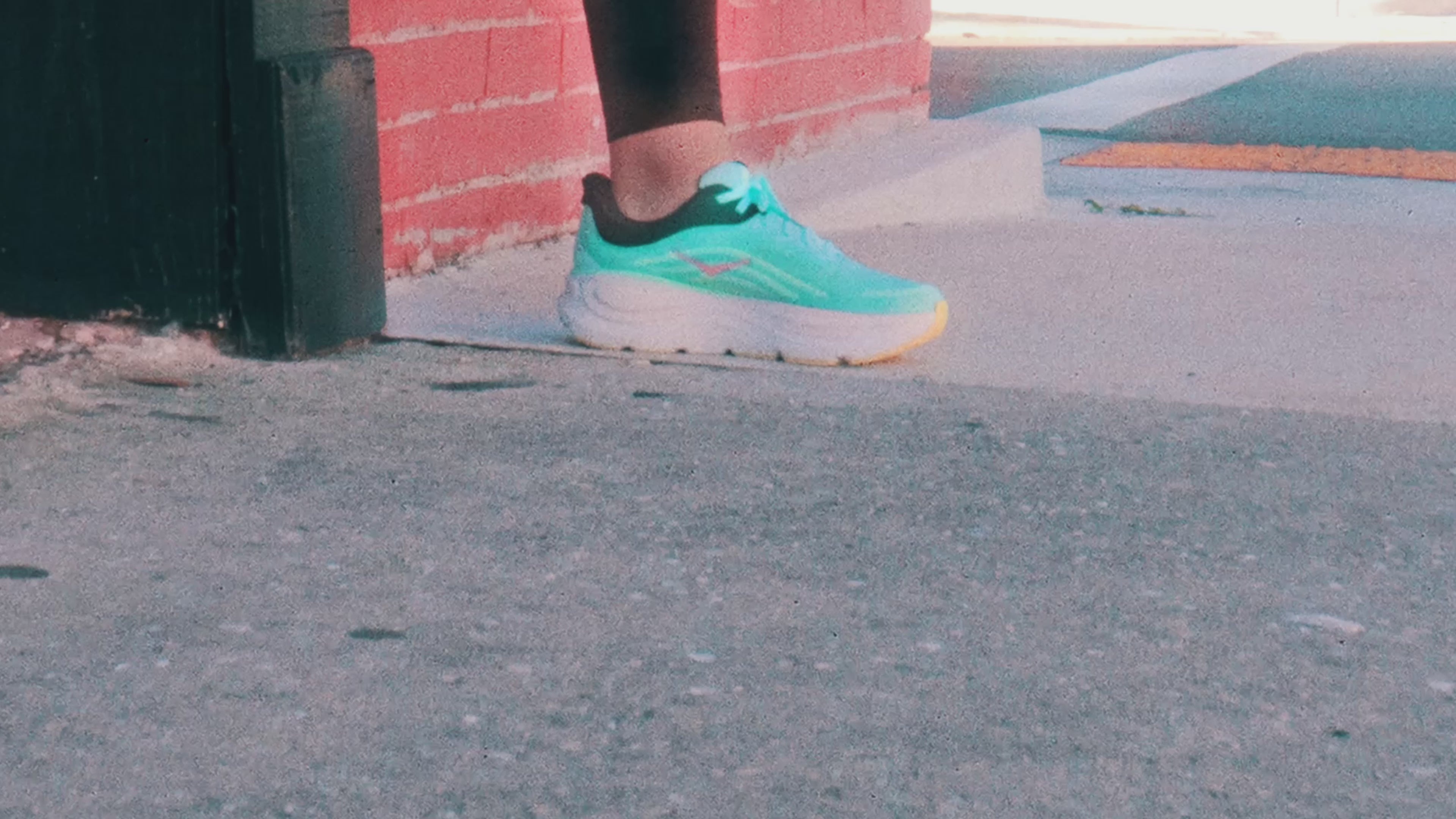 Hoka Bondi 9 Oatmeal - Oat Milk - 5