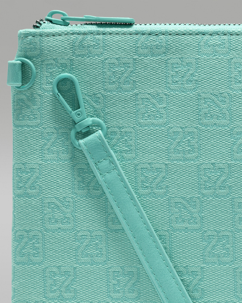 Jordan Monogram Pouch (0.98L) 5