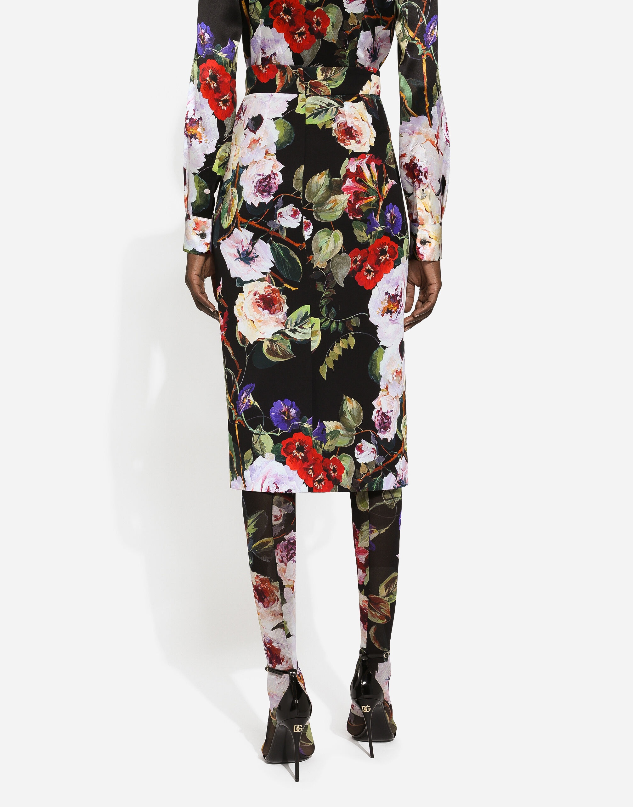 Charmeuse calf-length skirt with rose garden print - 4