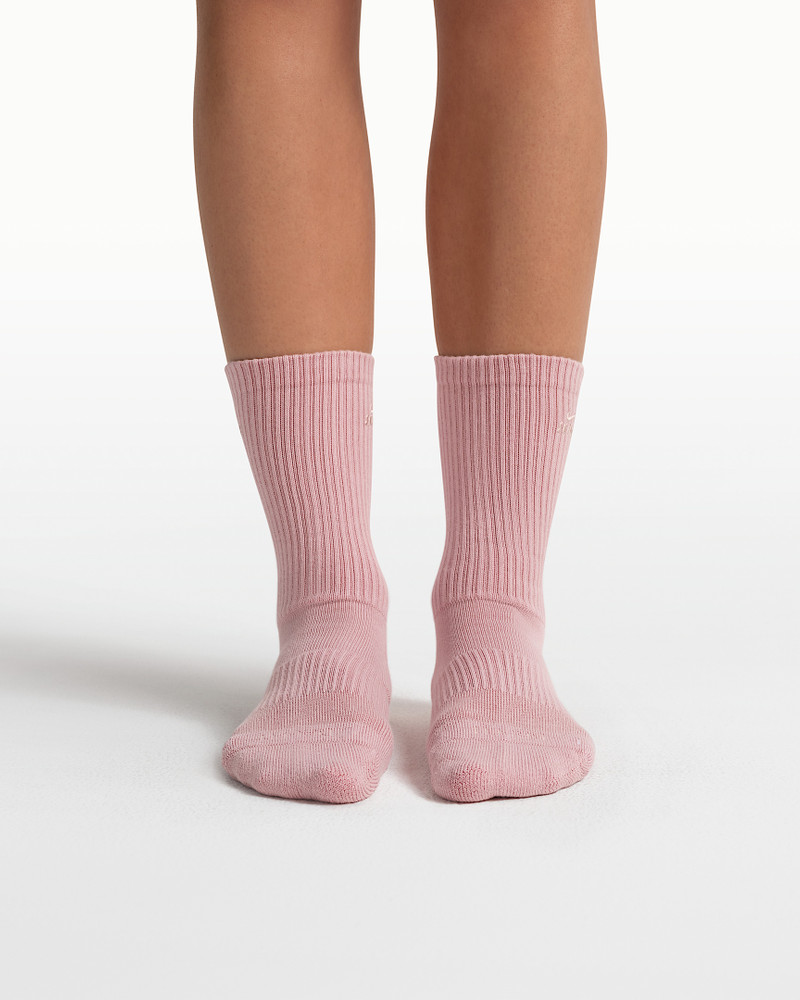 Nike NikeSKIMS Women's Dri-FIT Pilates Grip Crew Socks (1 Pair) outlook