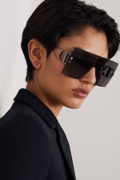 Dior 30Montaigne M1U D-Frame silver-tone sunglasses outlook